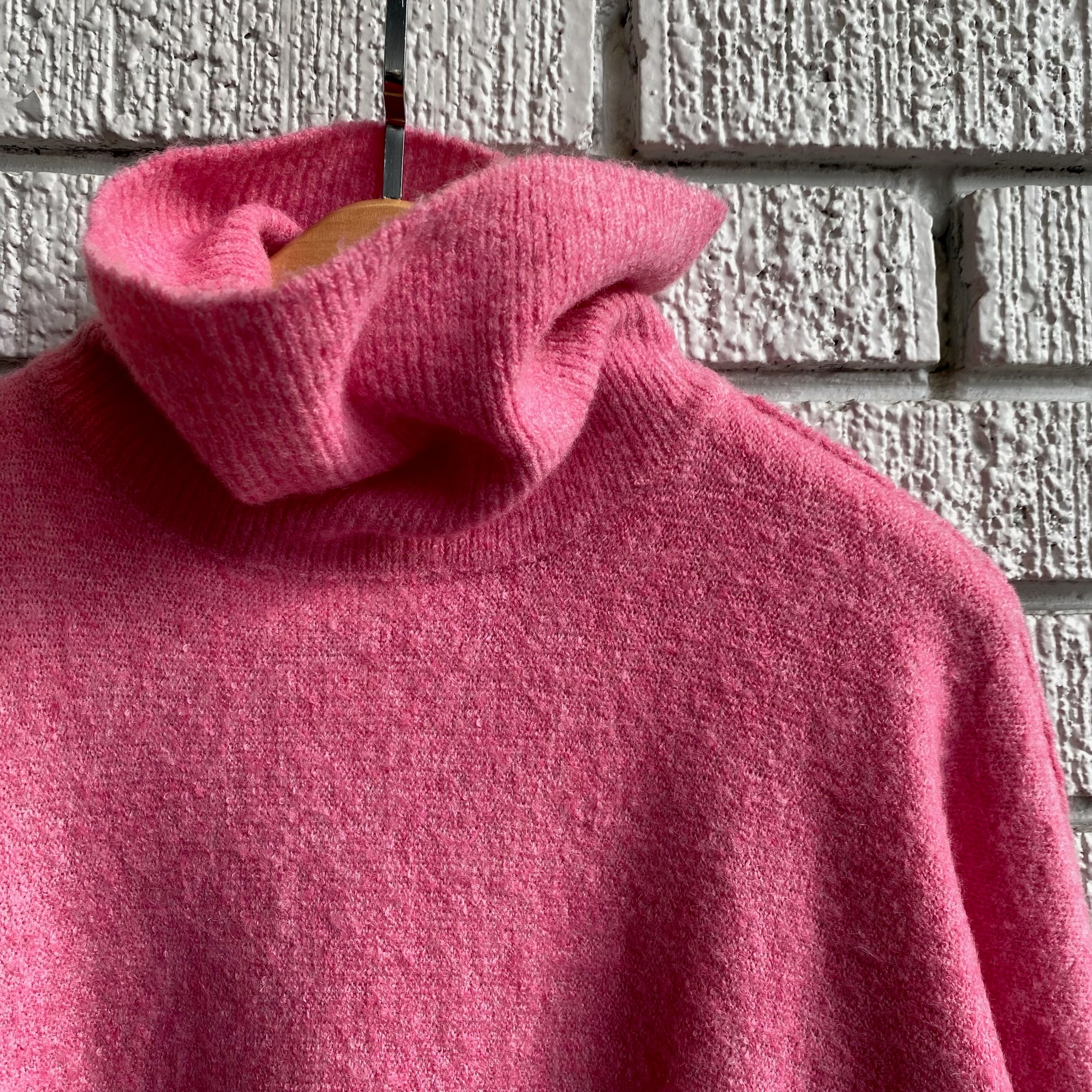 ROSE Sweater