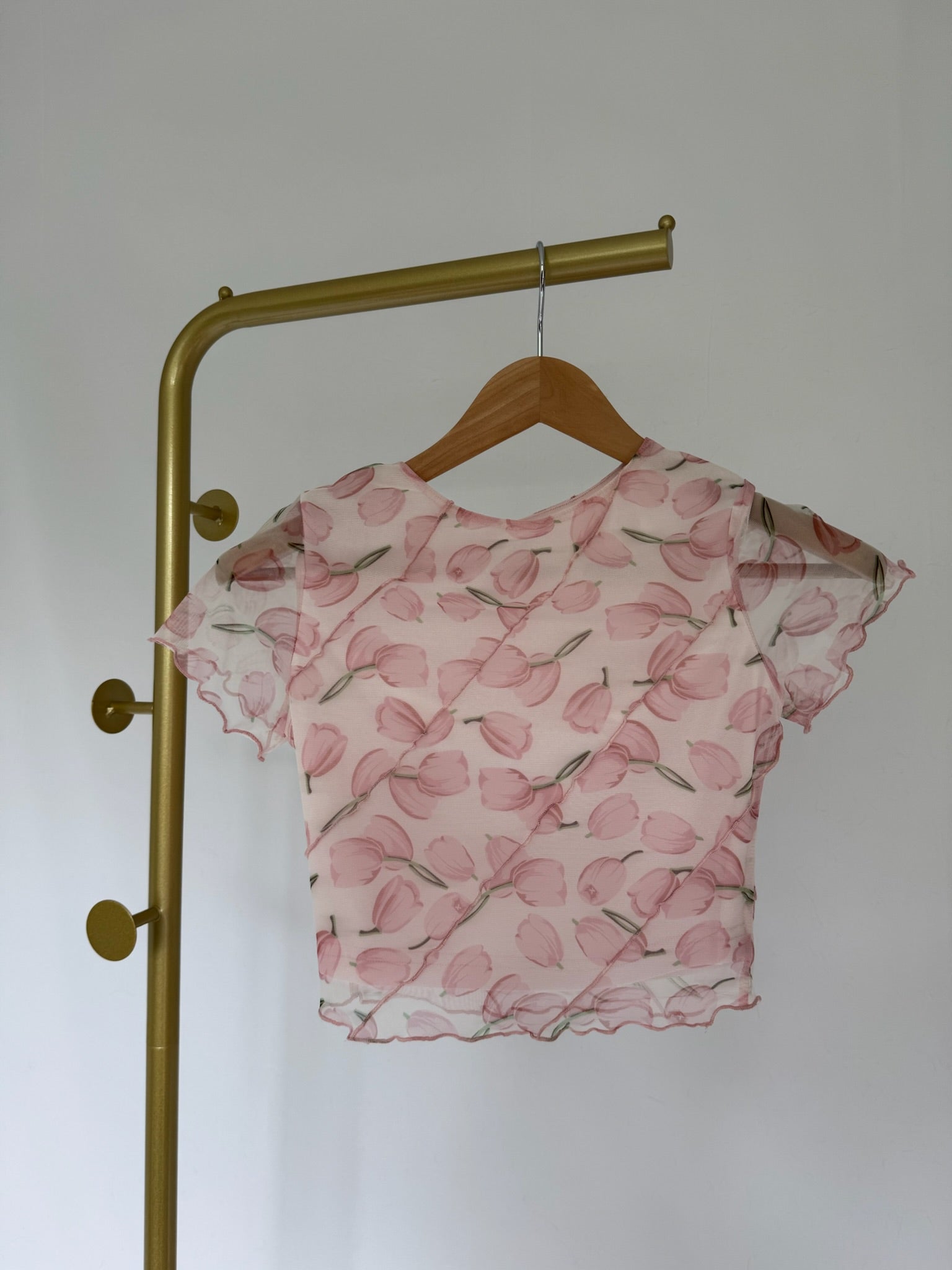 TULIP SEASON Top