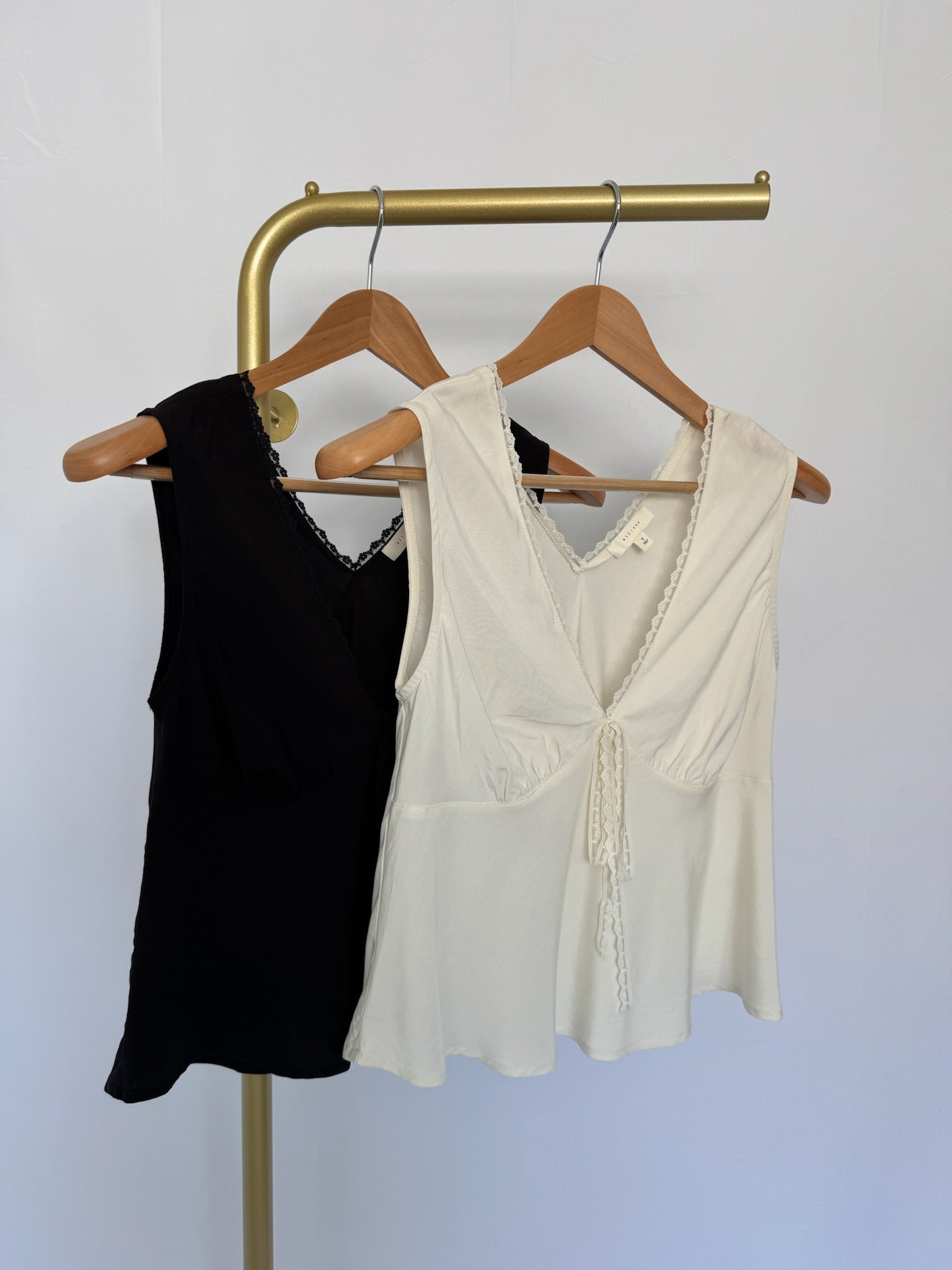 THE ARIELLE Top
