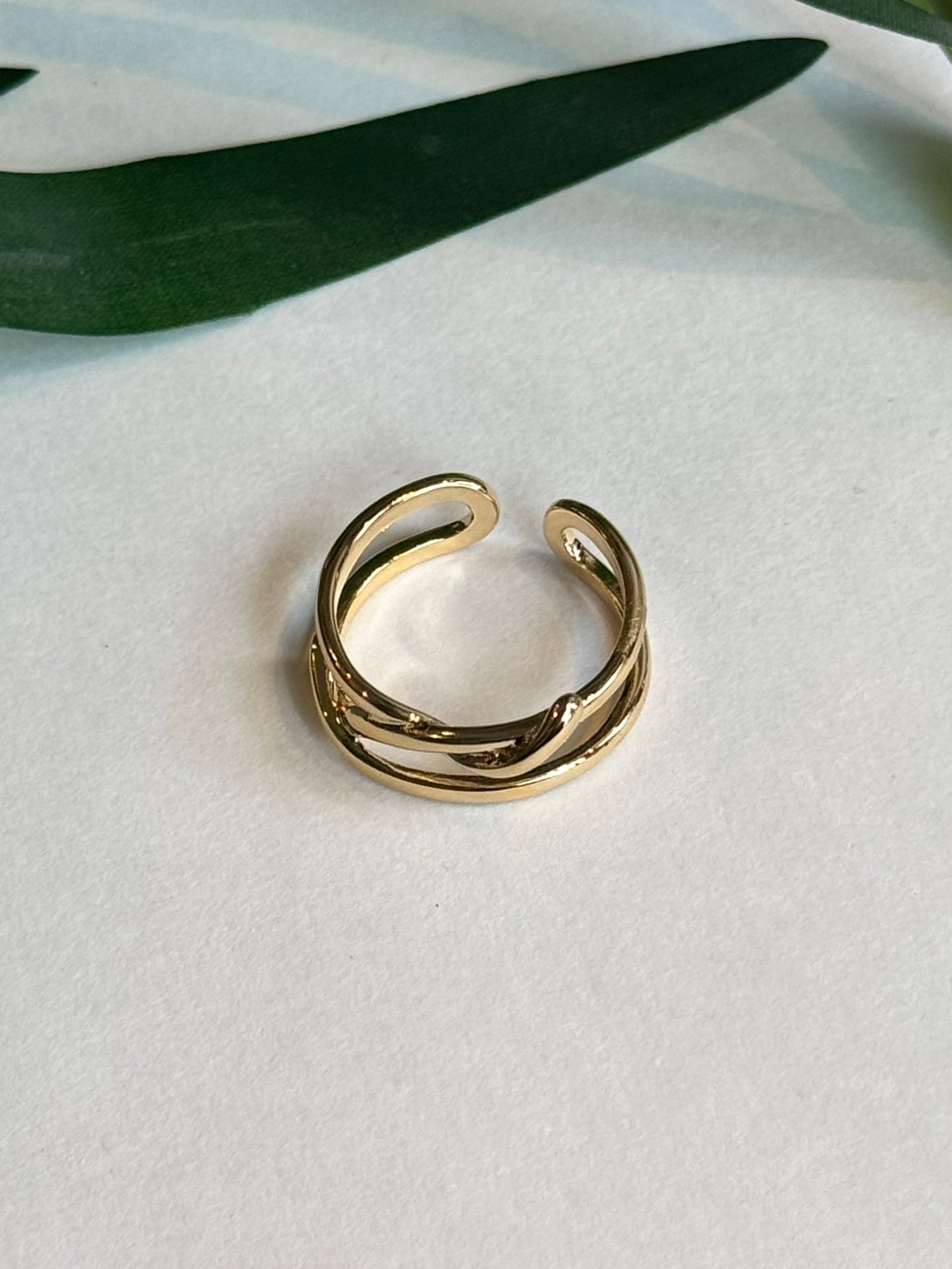 Twist Ring