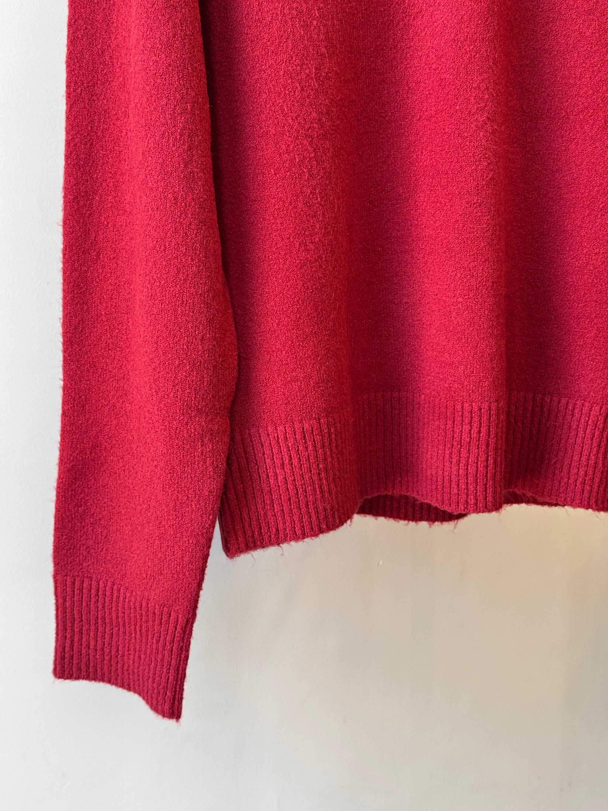 THE JESSE Sweater