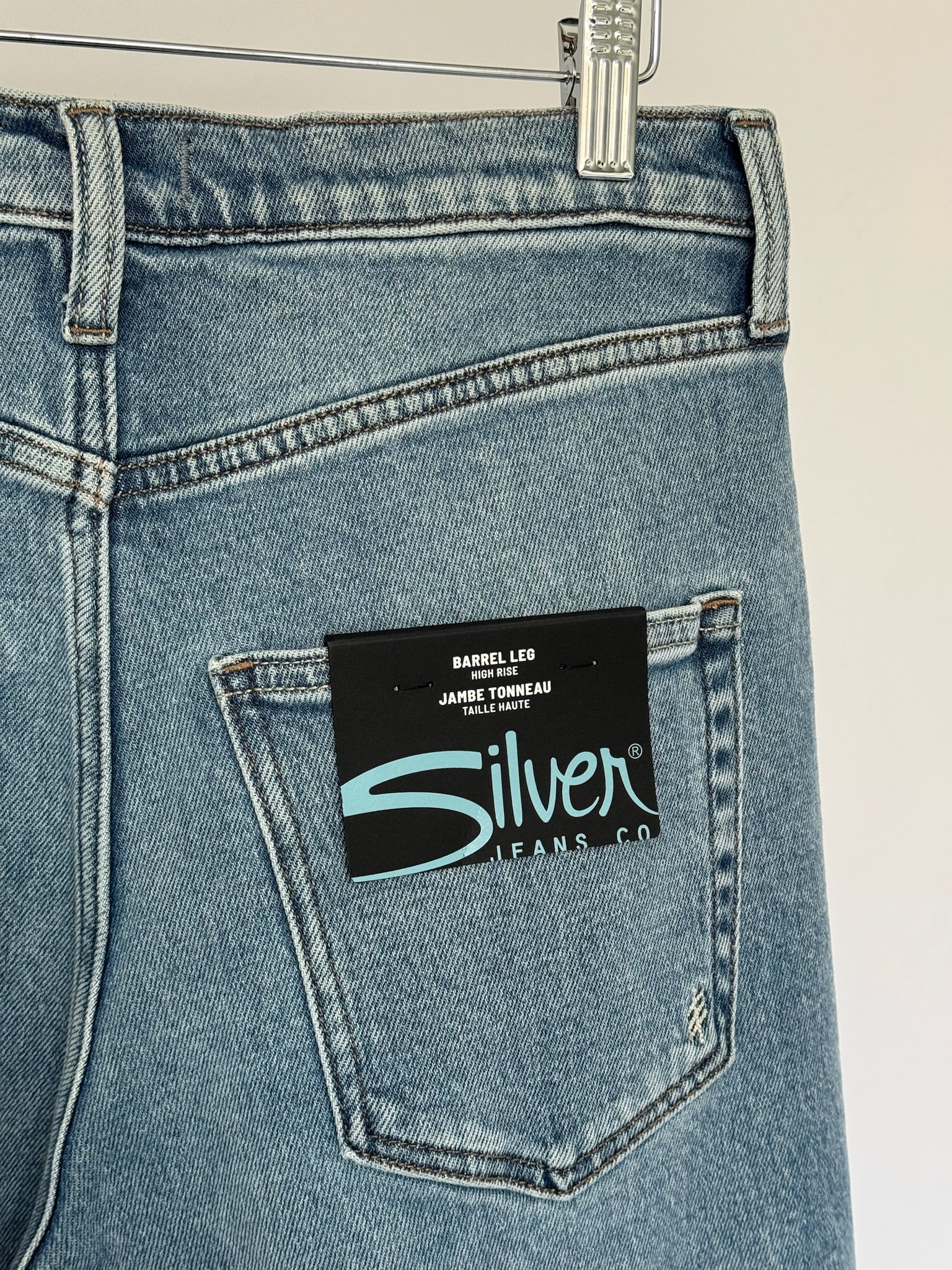 BARREL Jeans