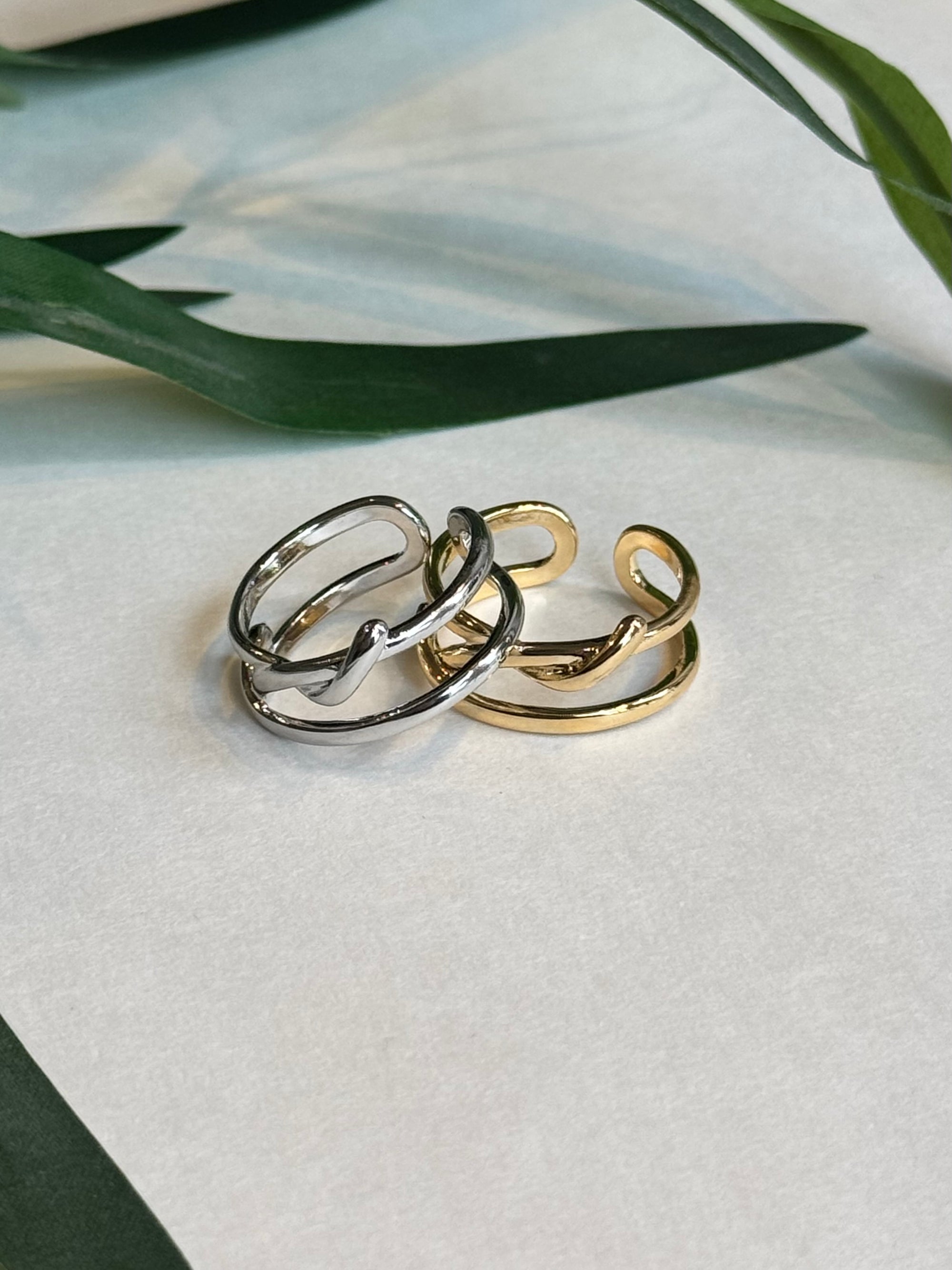 Twist Ring