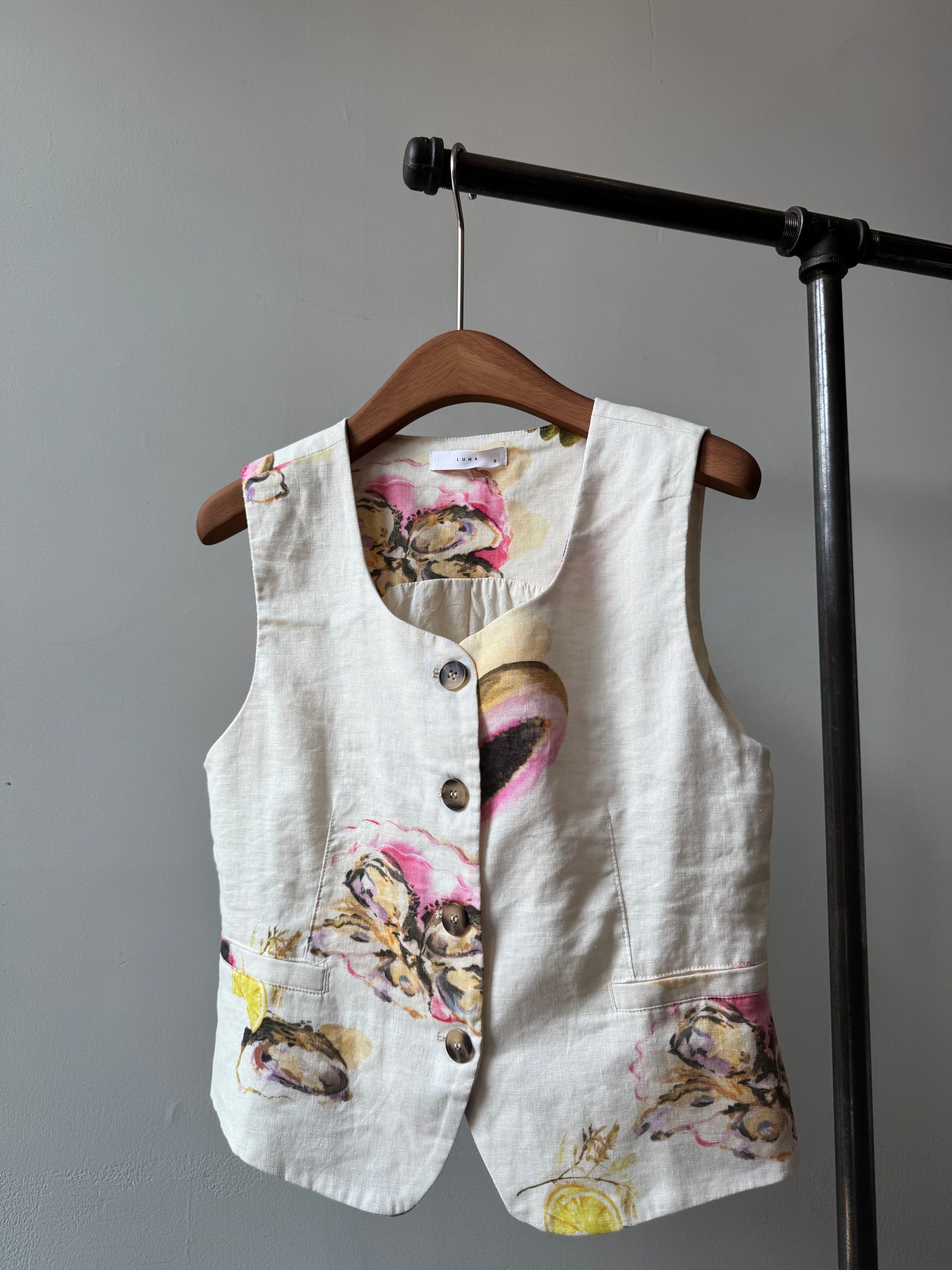 OYSTER Vest