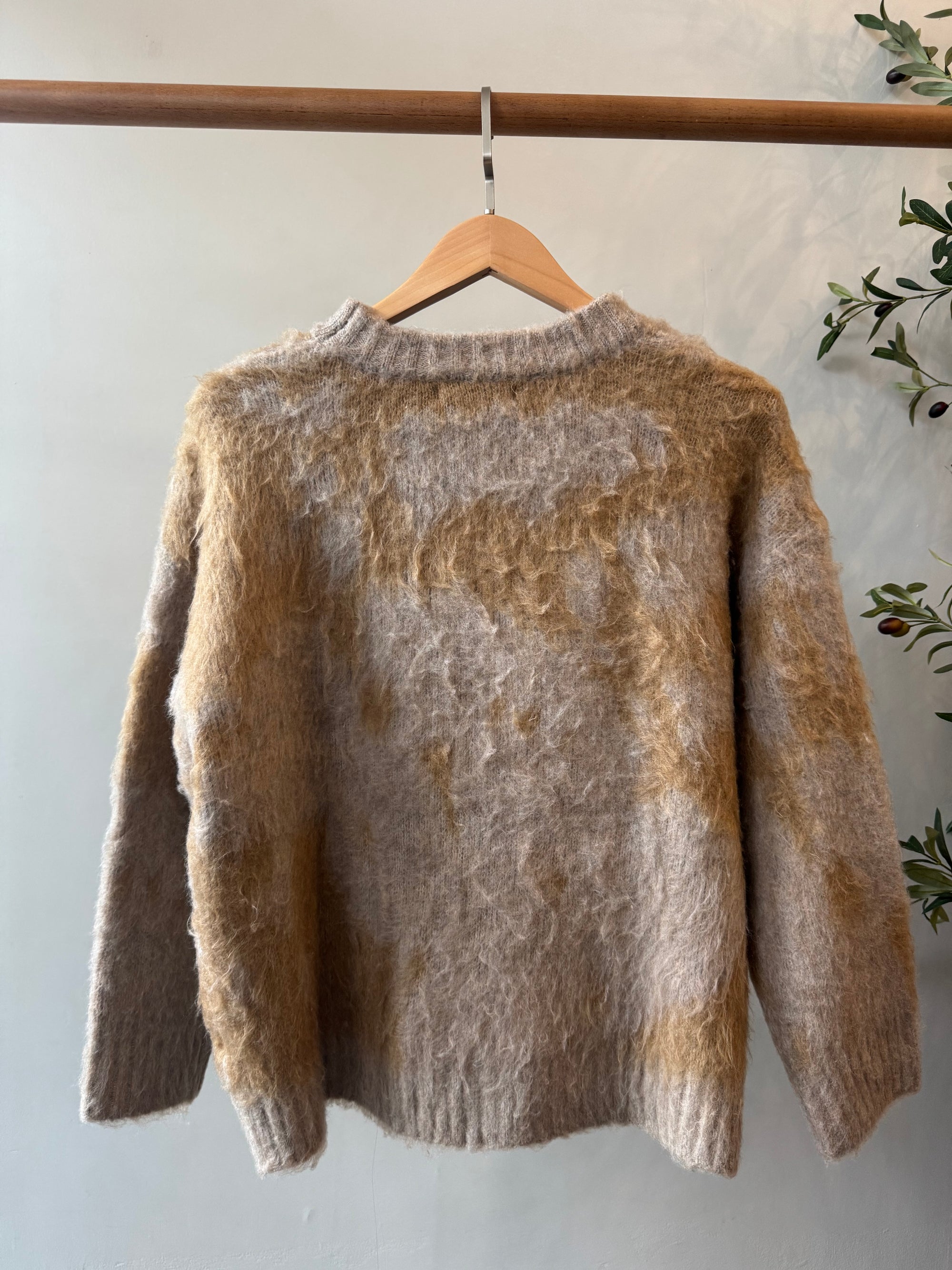 WATCHING THE CLOUDS Sweater