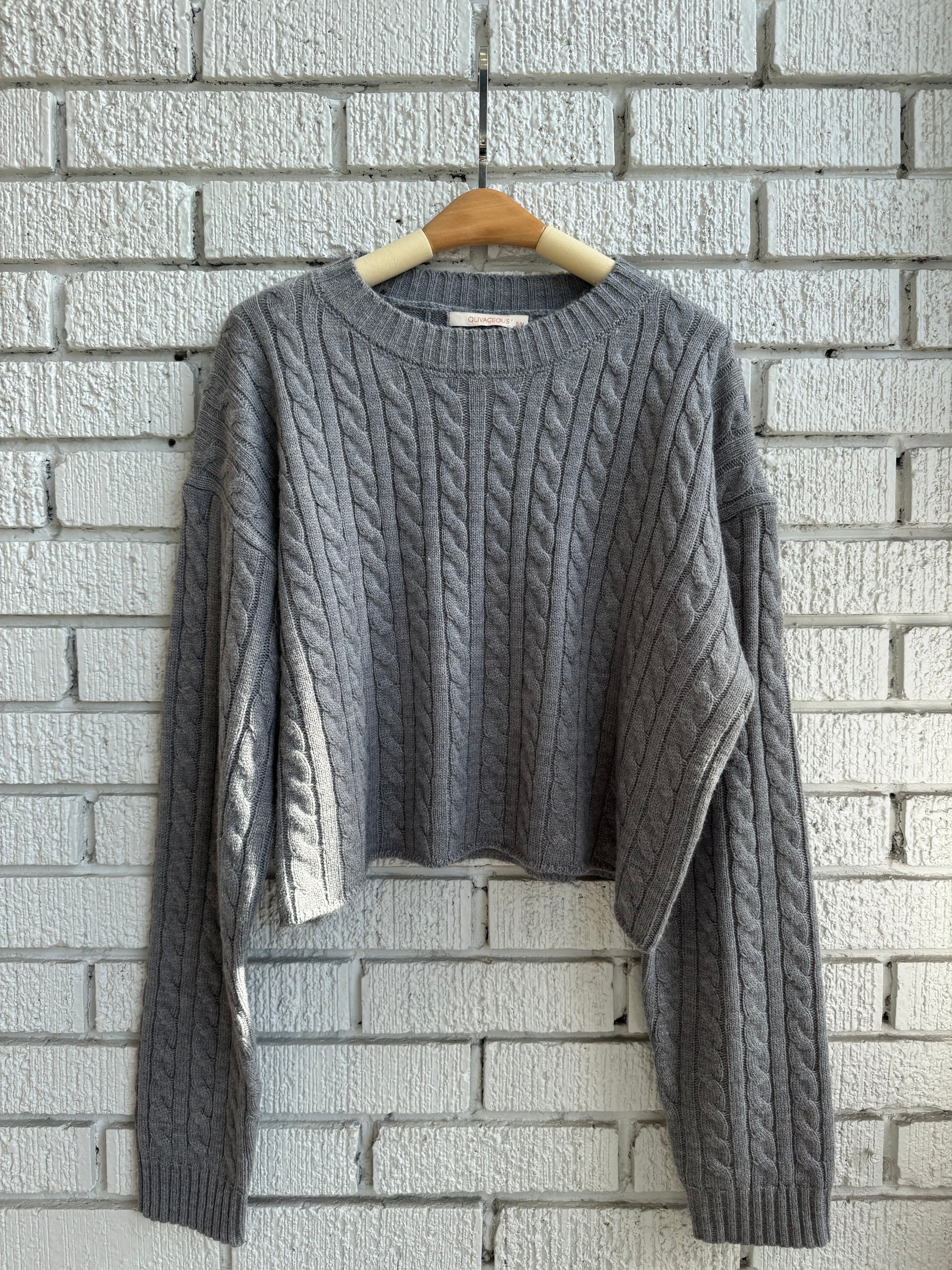 GET CLOSE Sweater