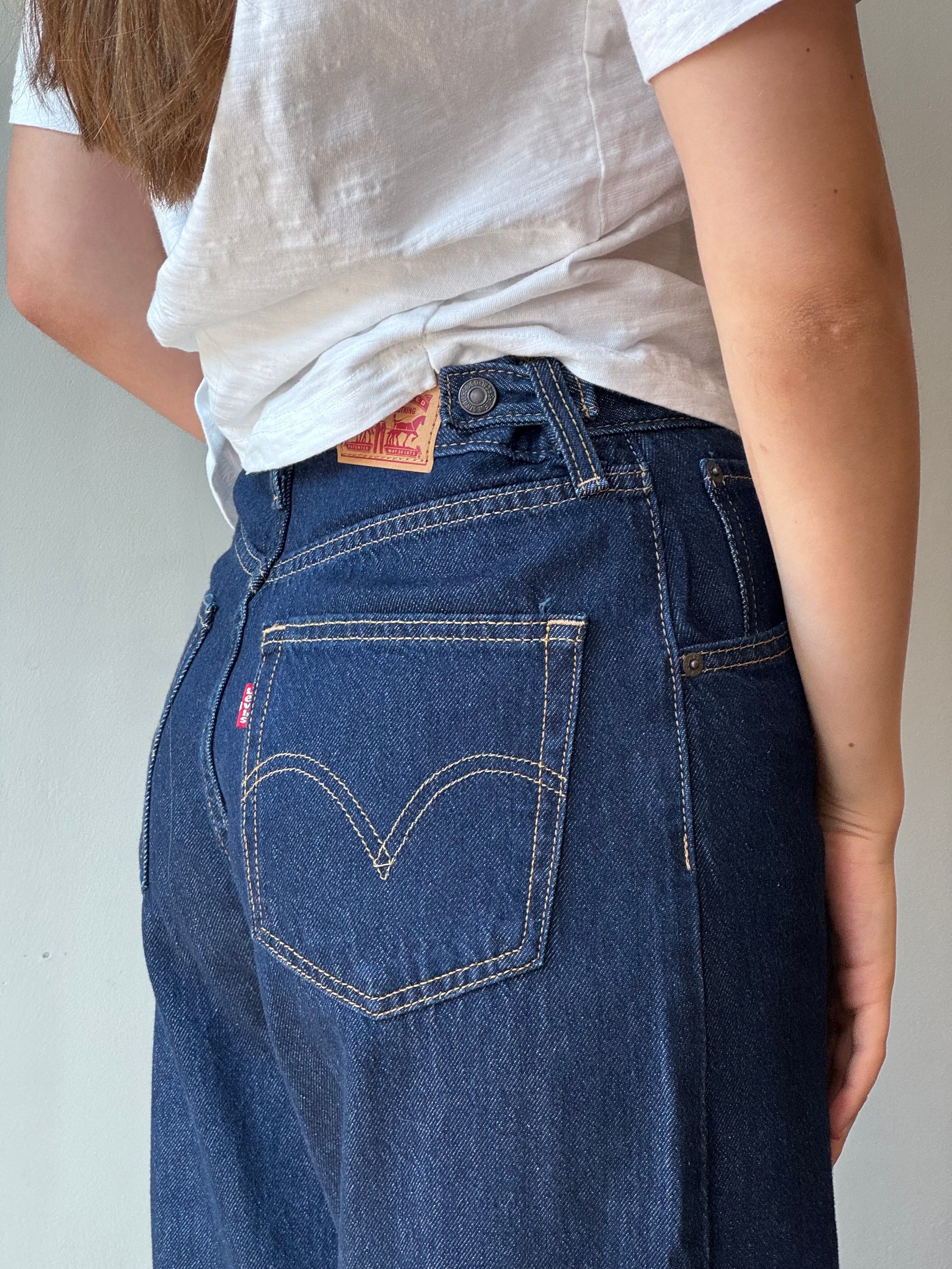Levi's Cinch Baggy Jeans