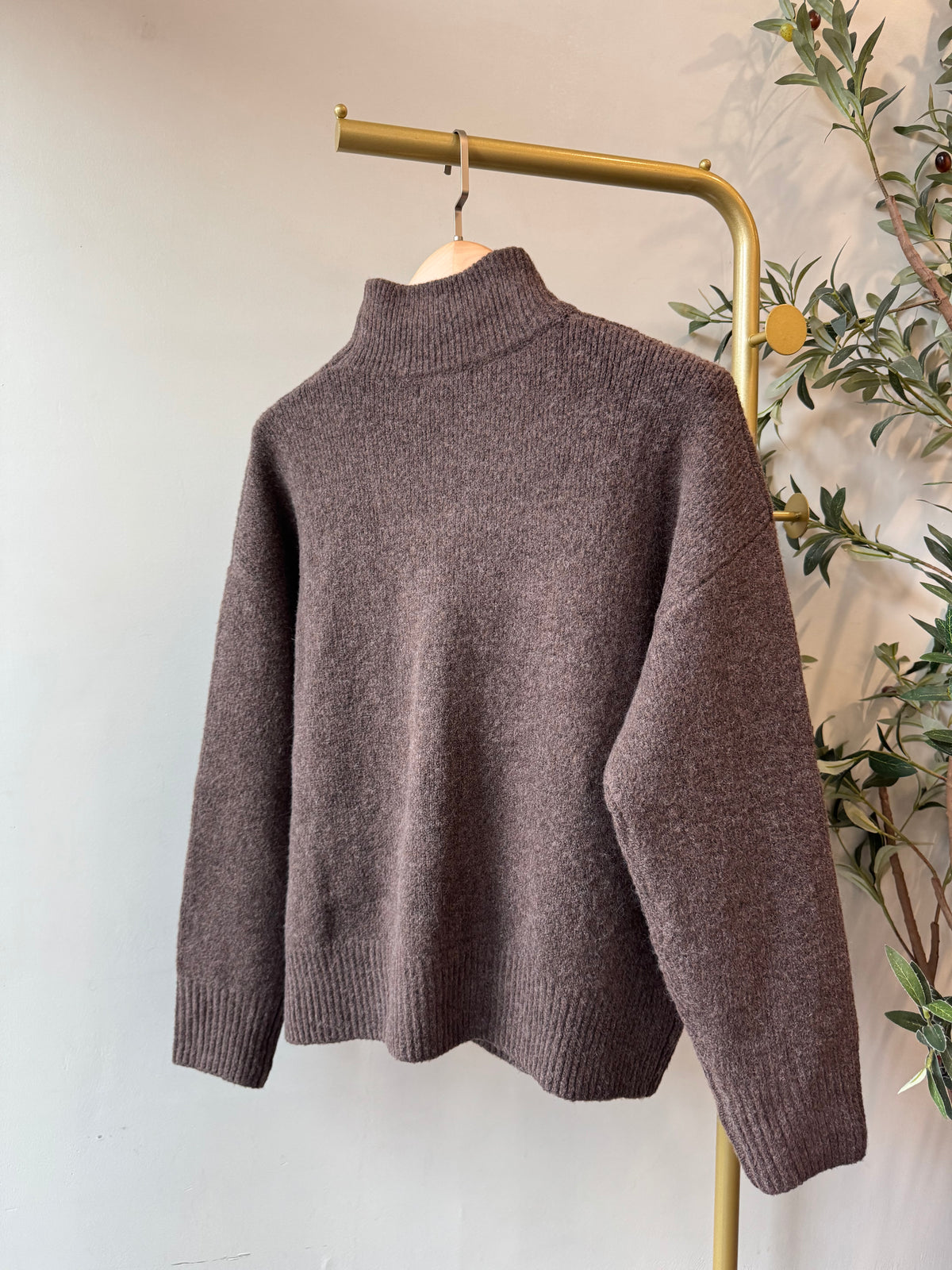 AQUARIUS Sweater