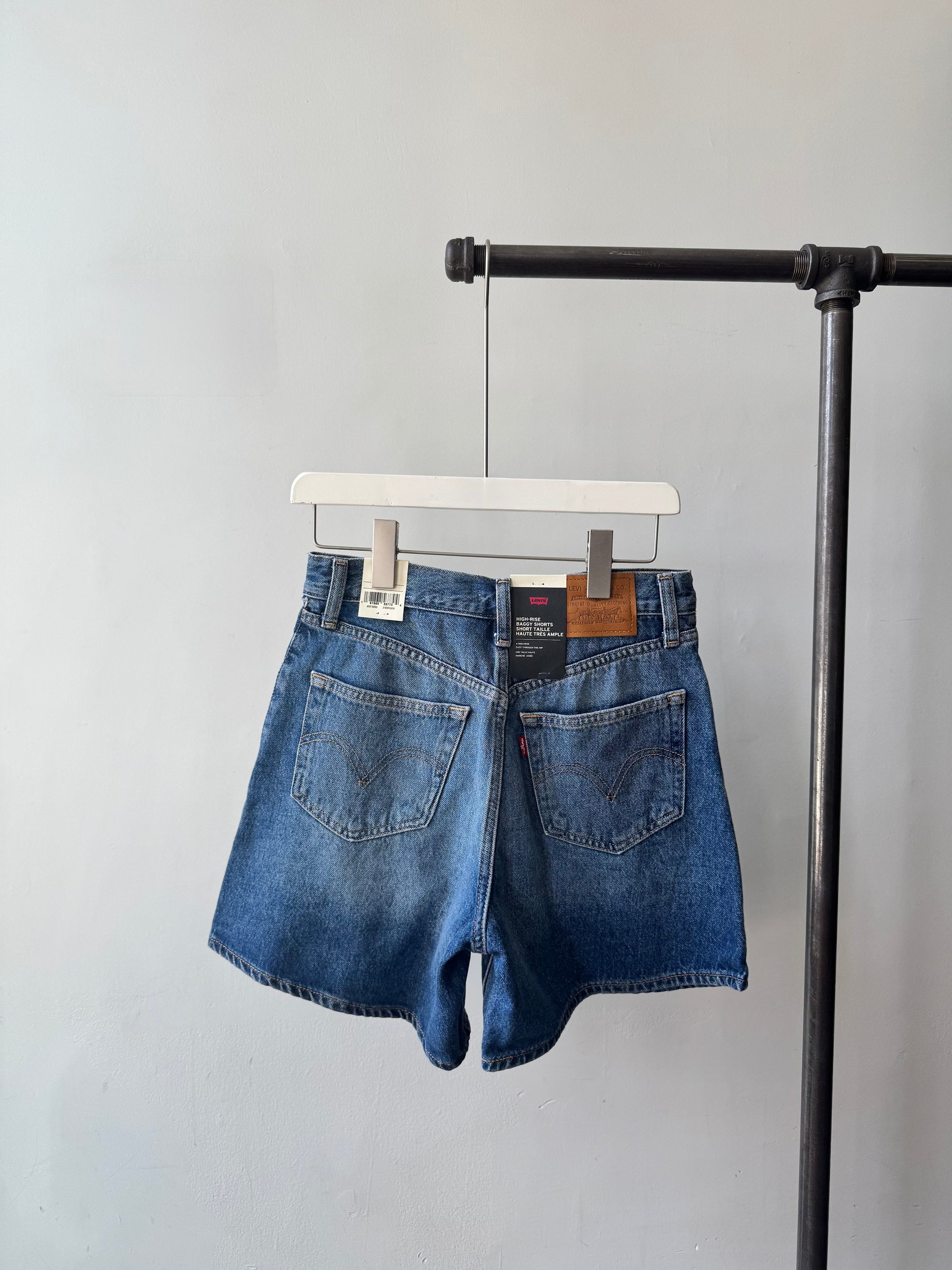 LEVI&#39;S HIGH BAGGY Shorts