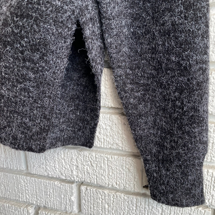 DOMINIK V Neck Sweater