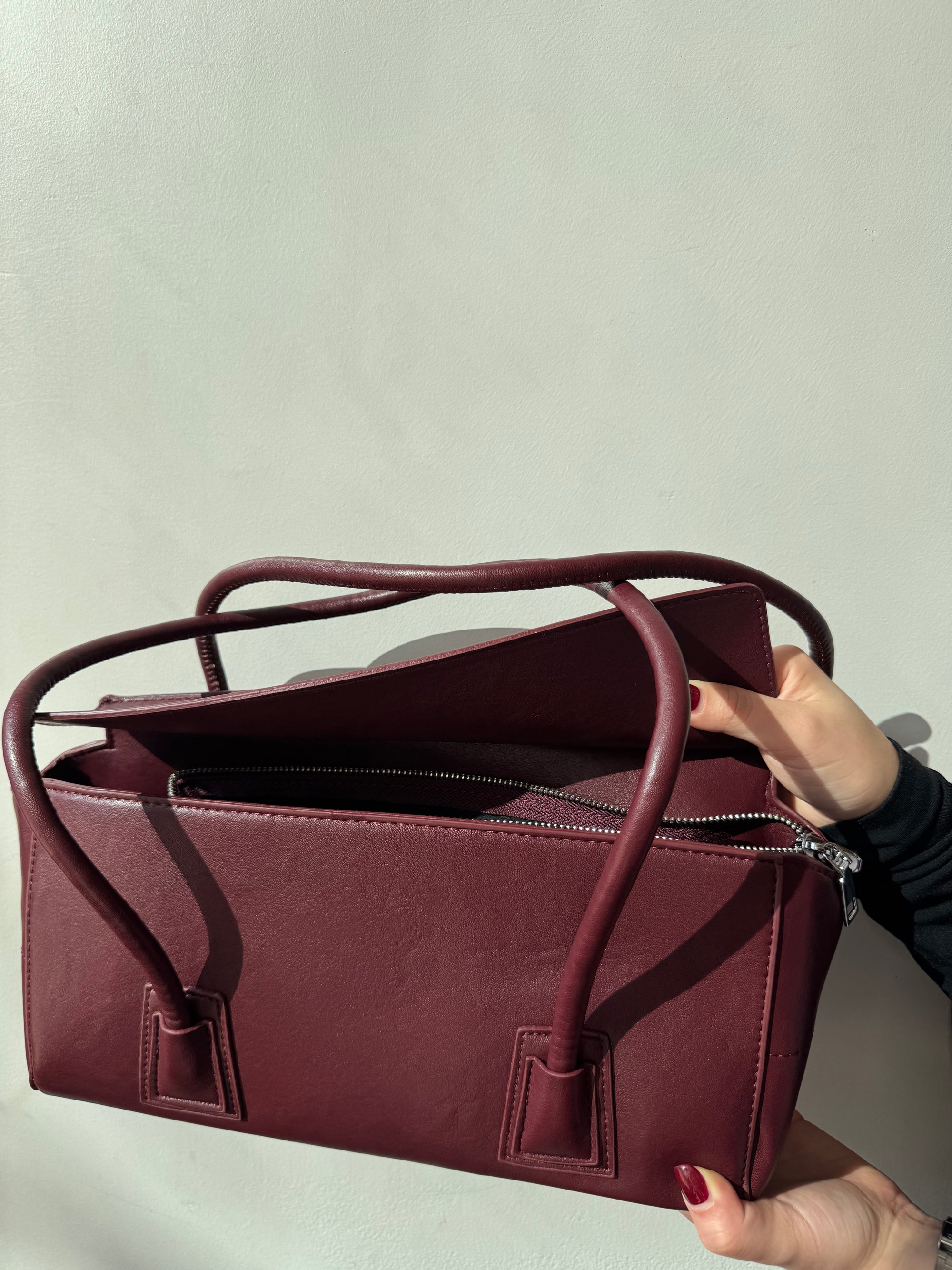 VIVIENNE Bag