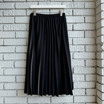 ADMIRE Pleated Skirt