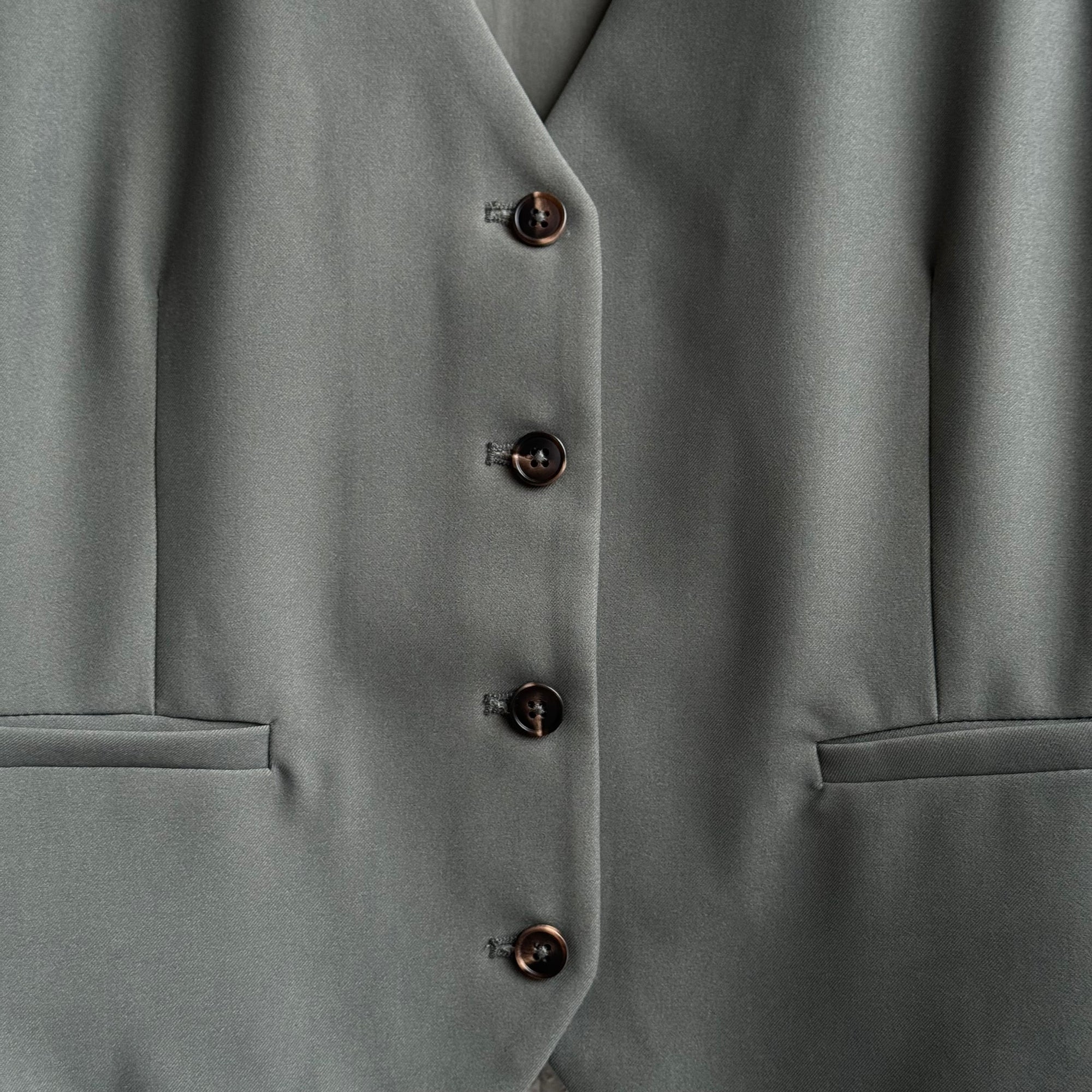 LEOLA Vest