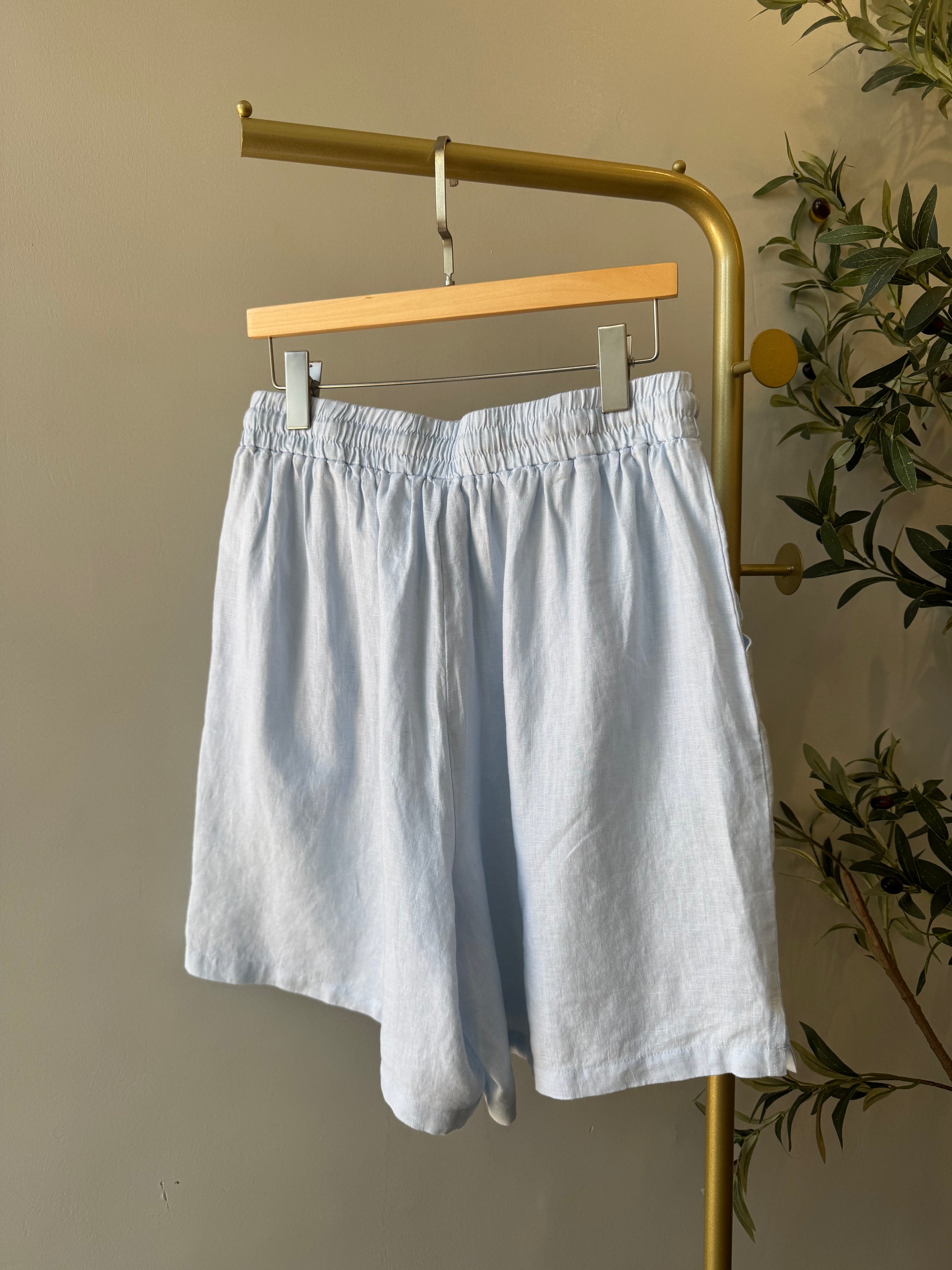 EASY GOING Shorts