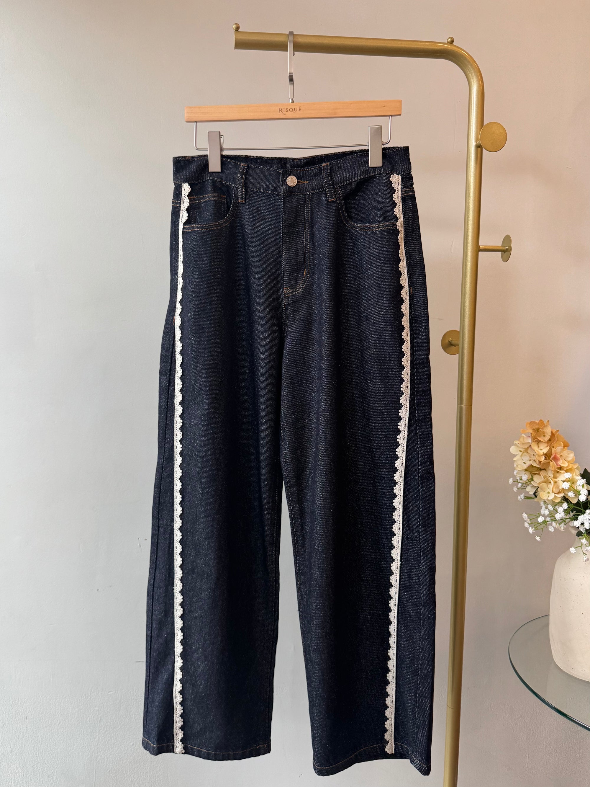REVIVE Barrel Jeans