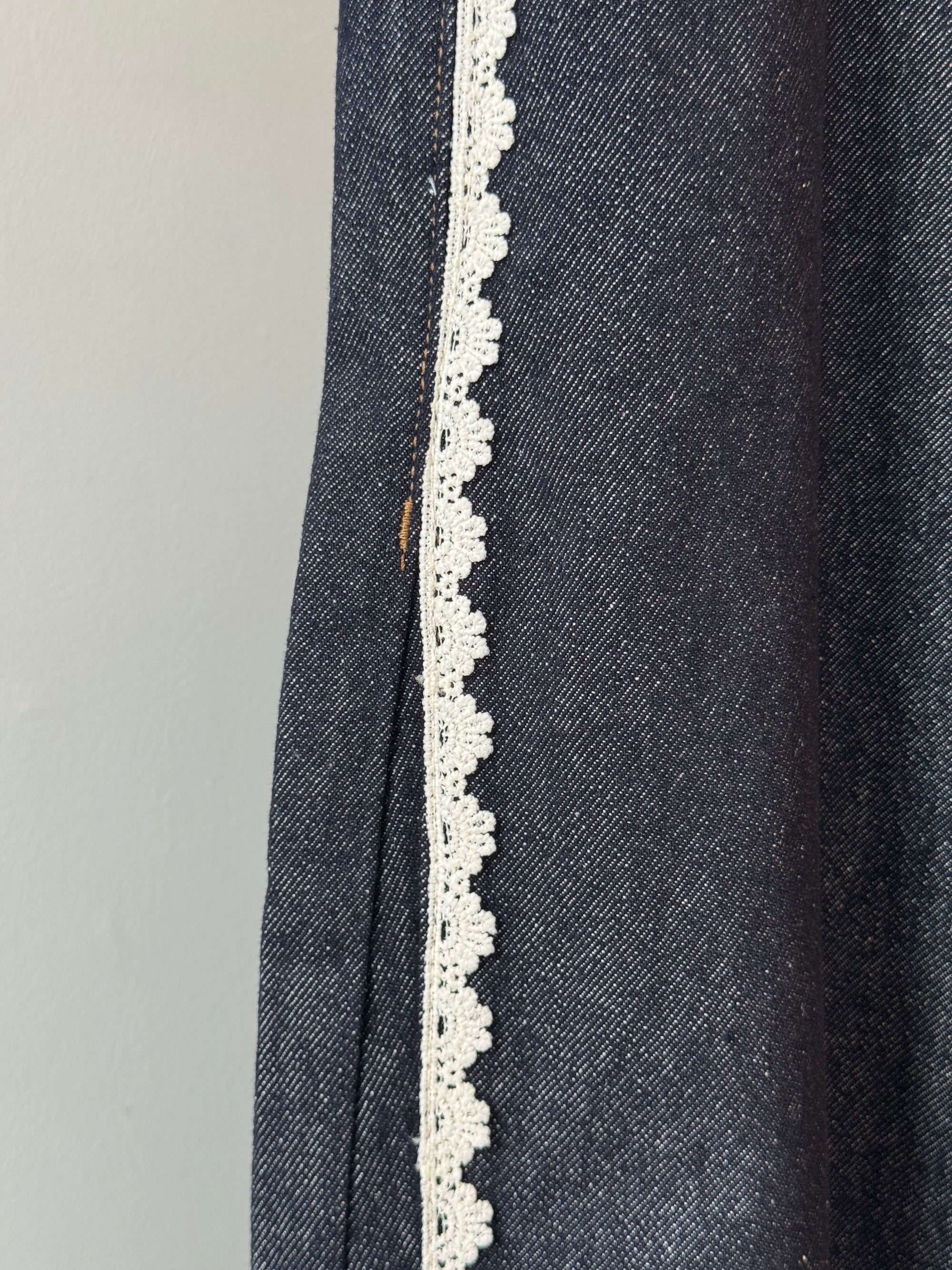 REVIVE Barrel Jeans