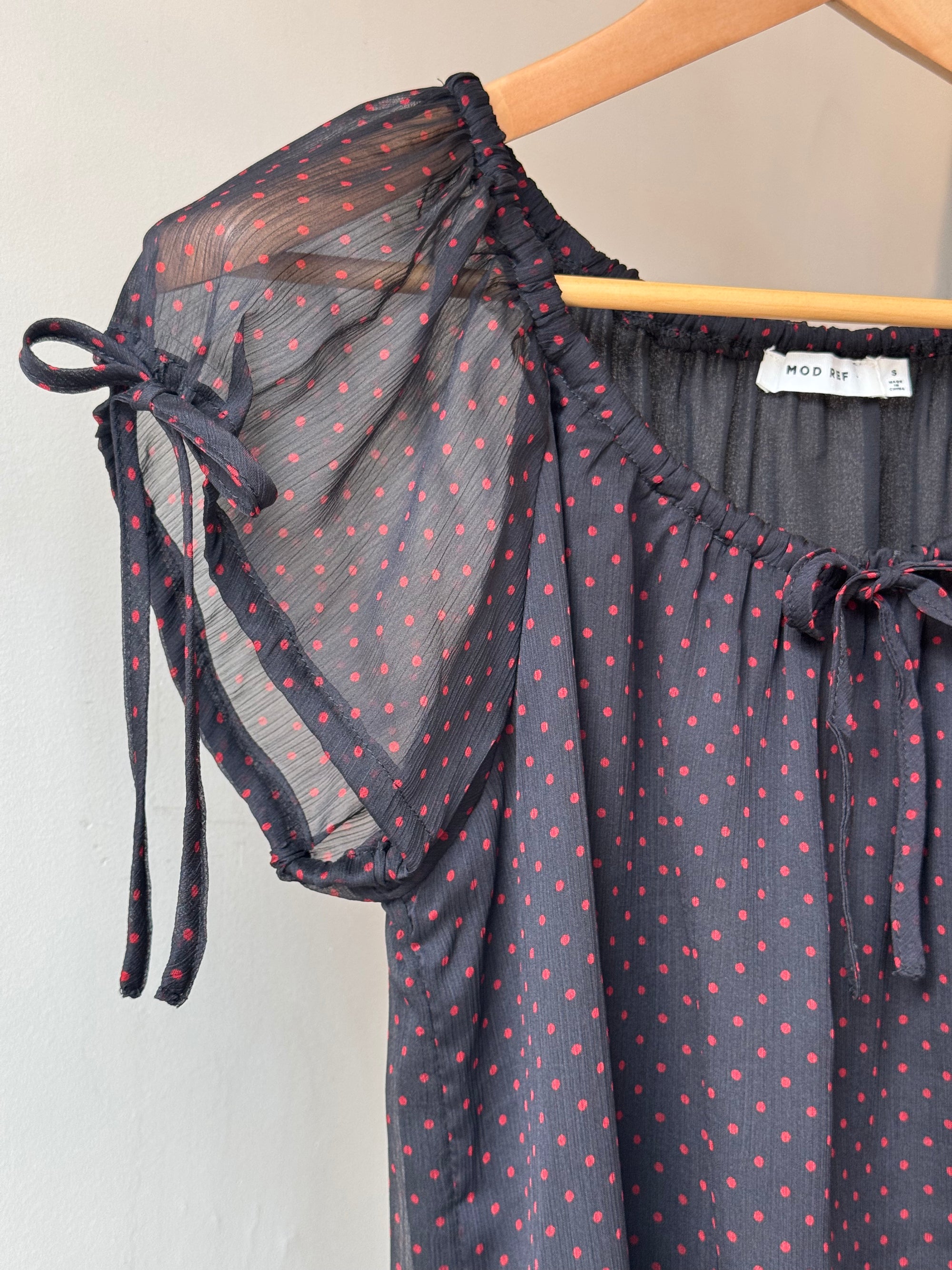 THE LAUREN Top
