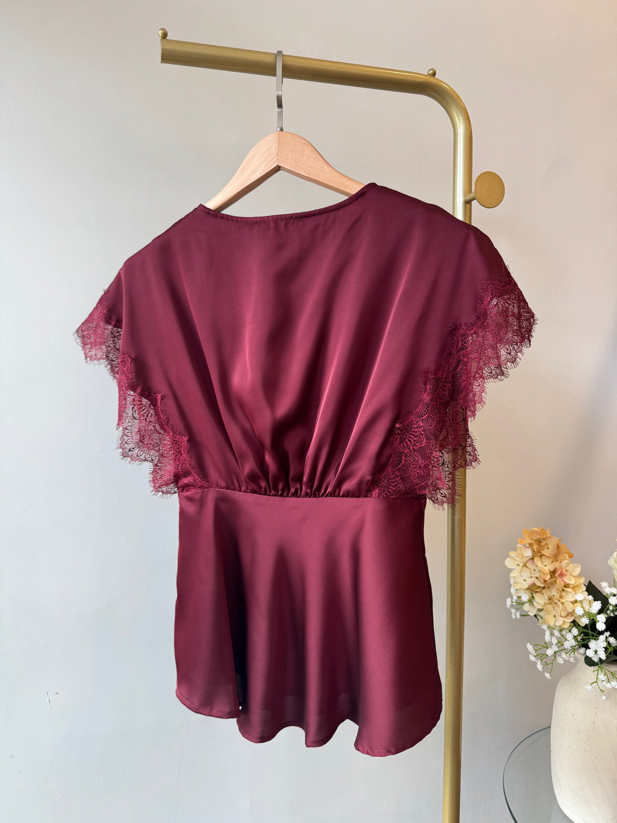INVITATION Top