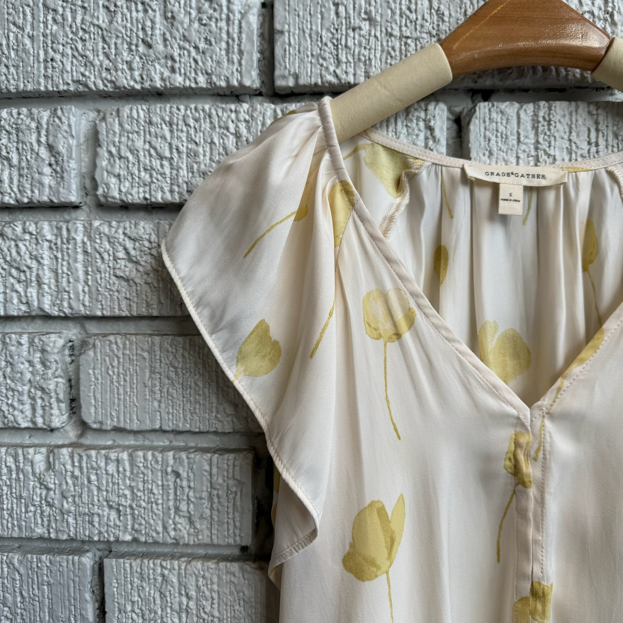 ROSEWATER Top