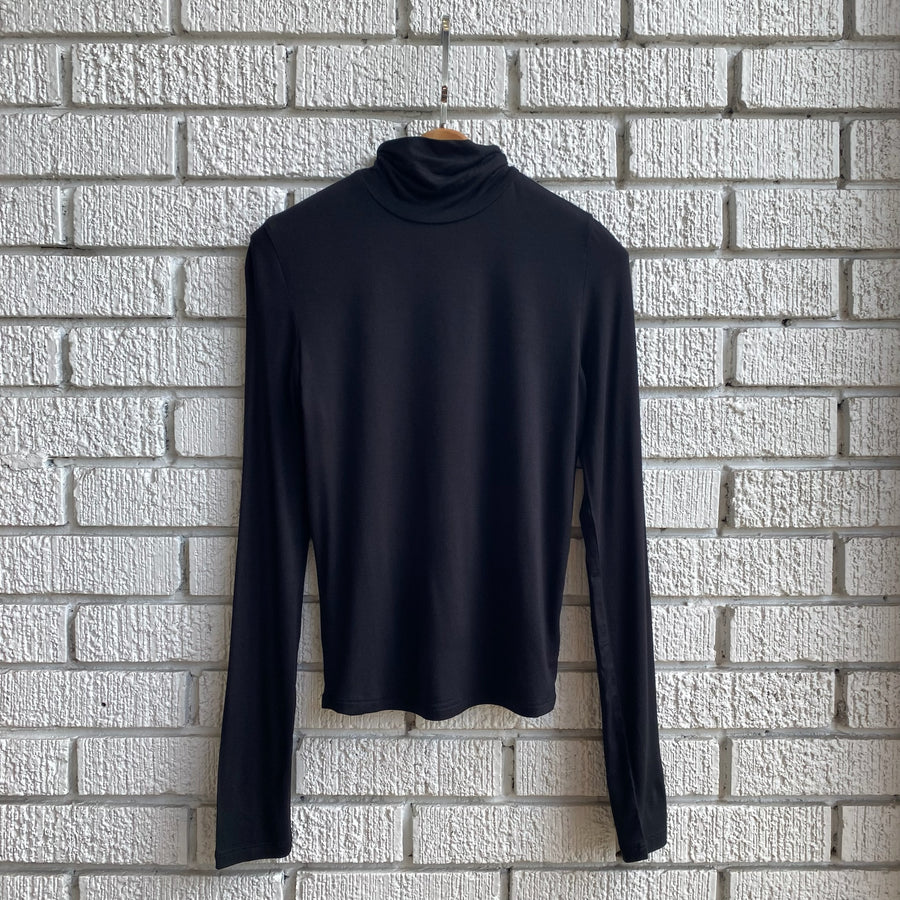 FIORIA Turtleneck