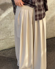 NEED TO KNOW Trousers
