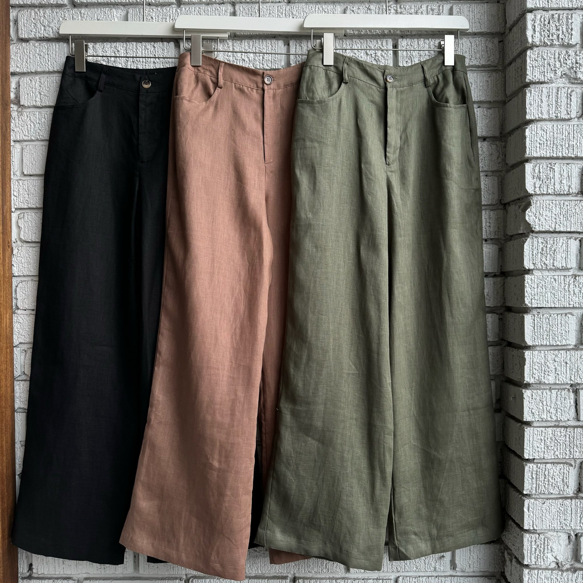 THE STAPLE Linen Trouser