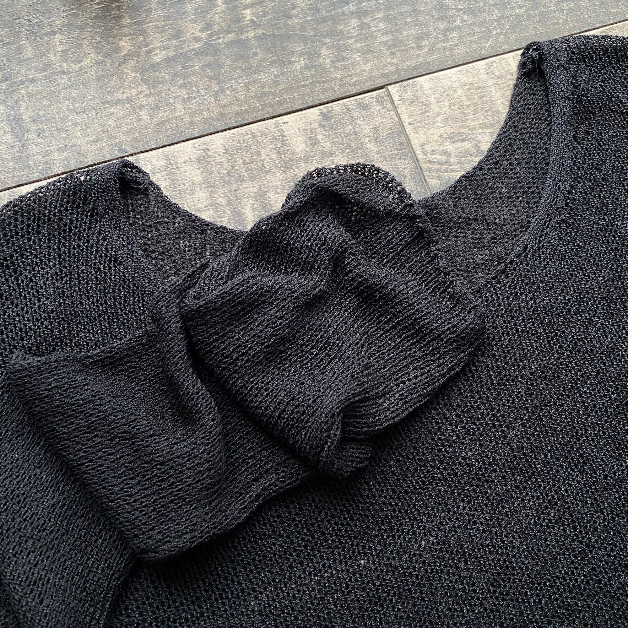 GIGI Cropped Sweater