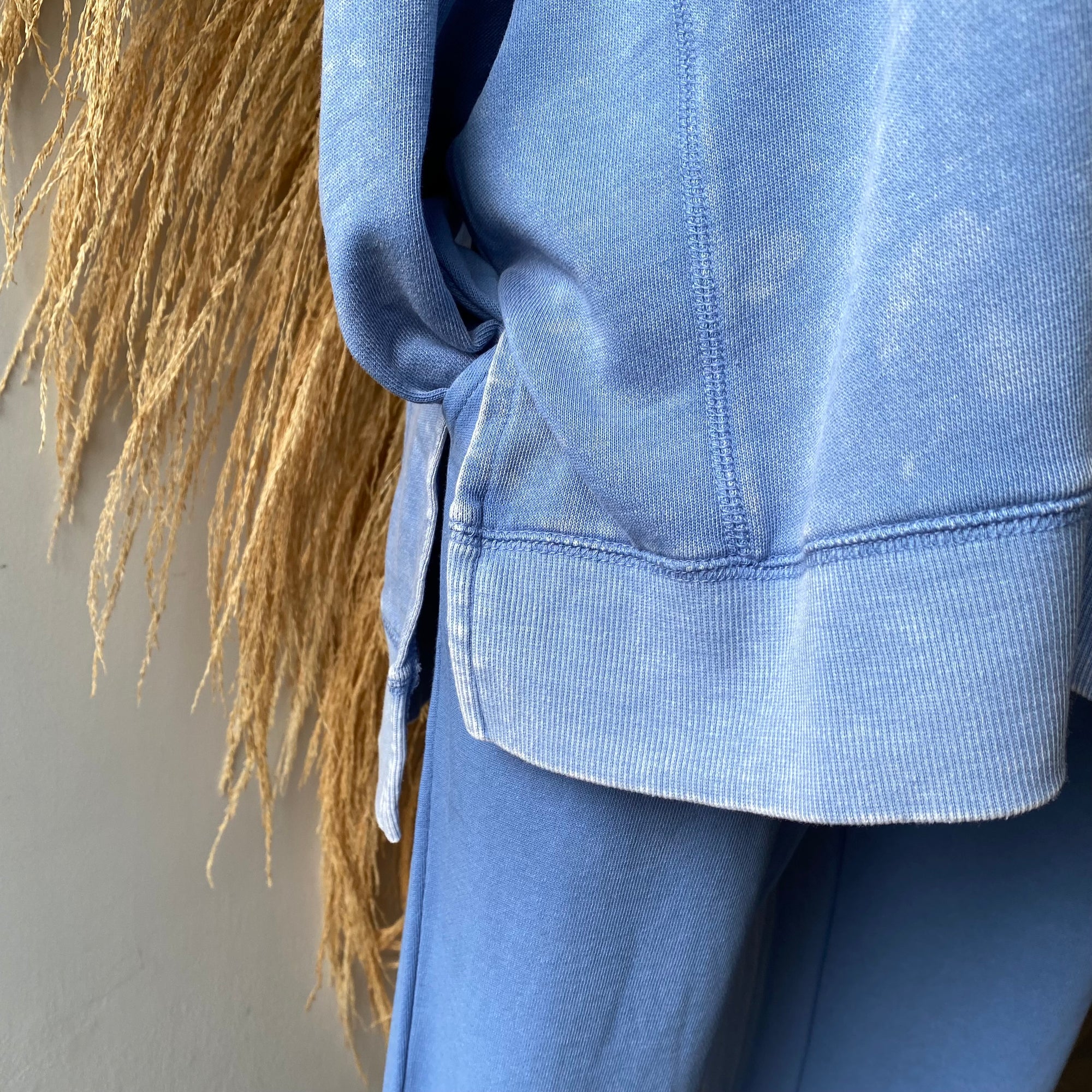 WEEKEND V-Neck Sweatshirt