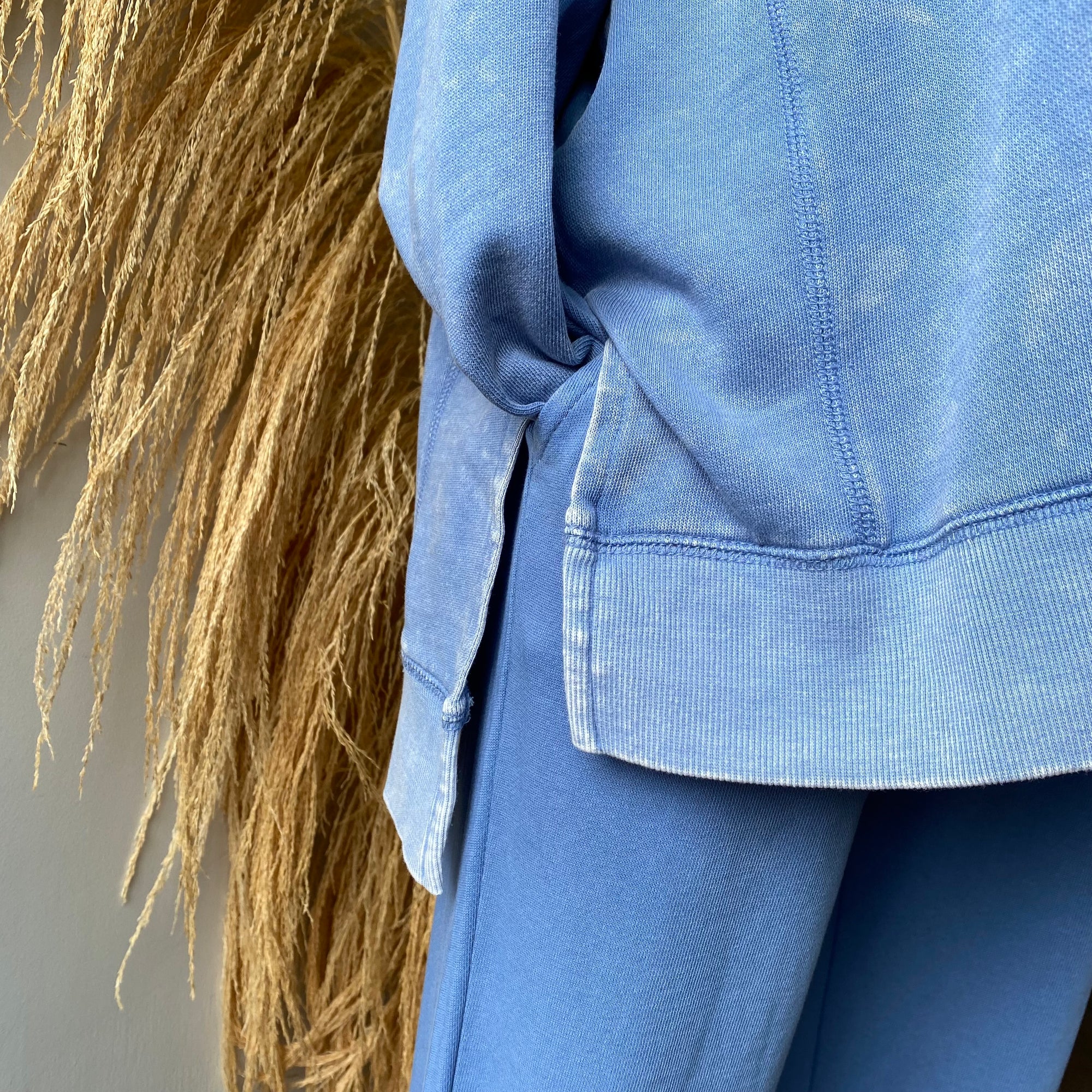 WEEKEND V-Neck Sweatshirt
