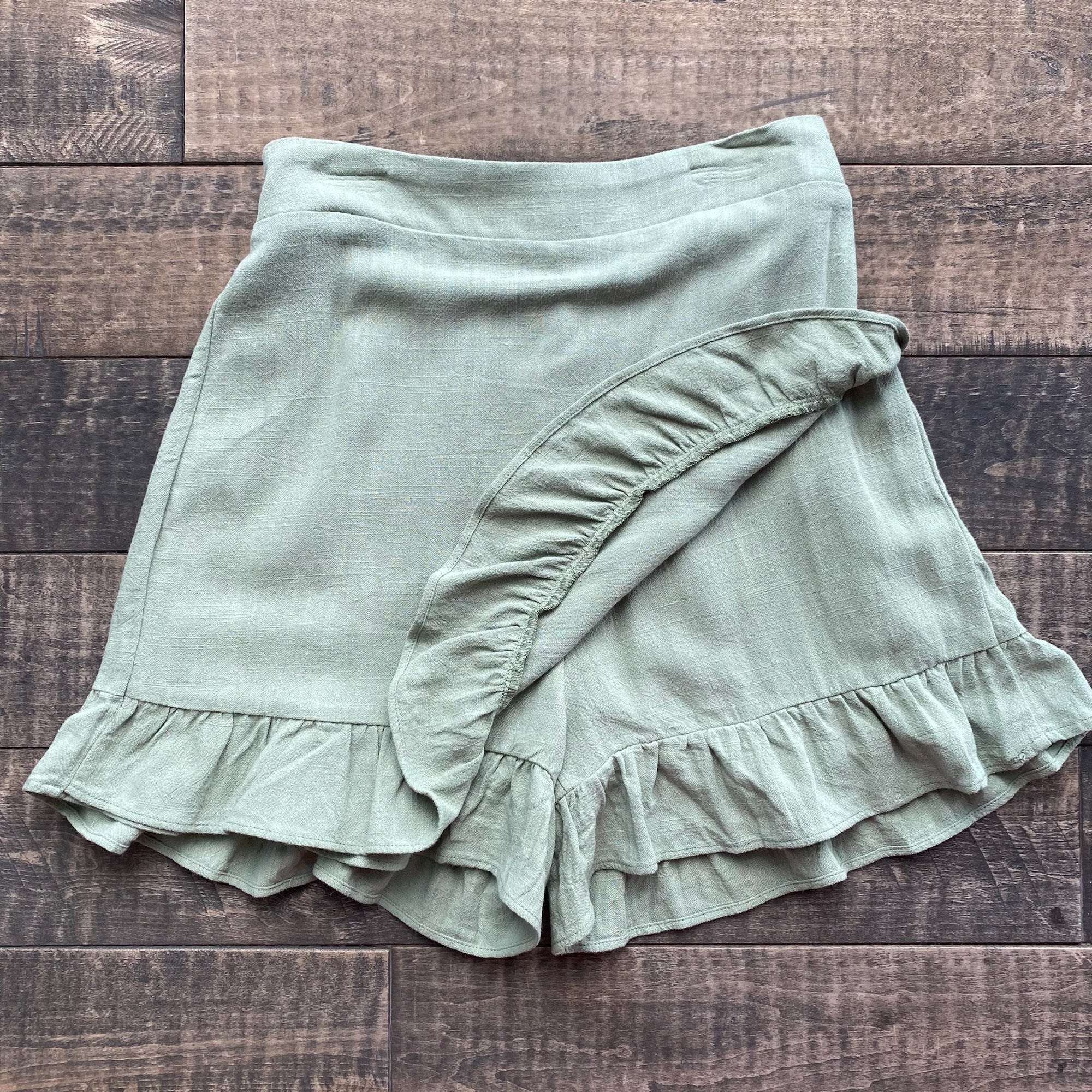KIOSHI Ruffle Front Skort