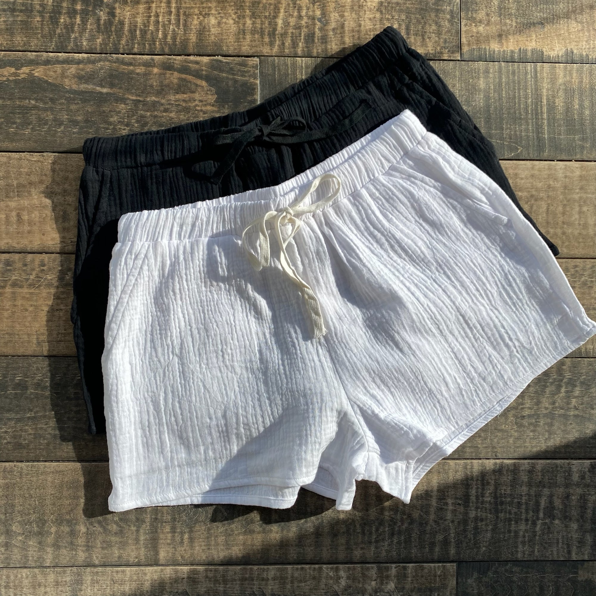 DECK Shorts