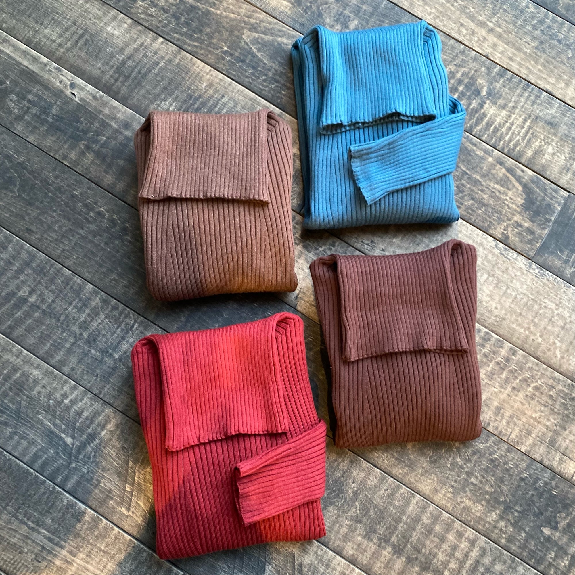 VIDAH Ribbed Turtleneck