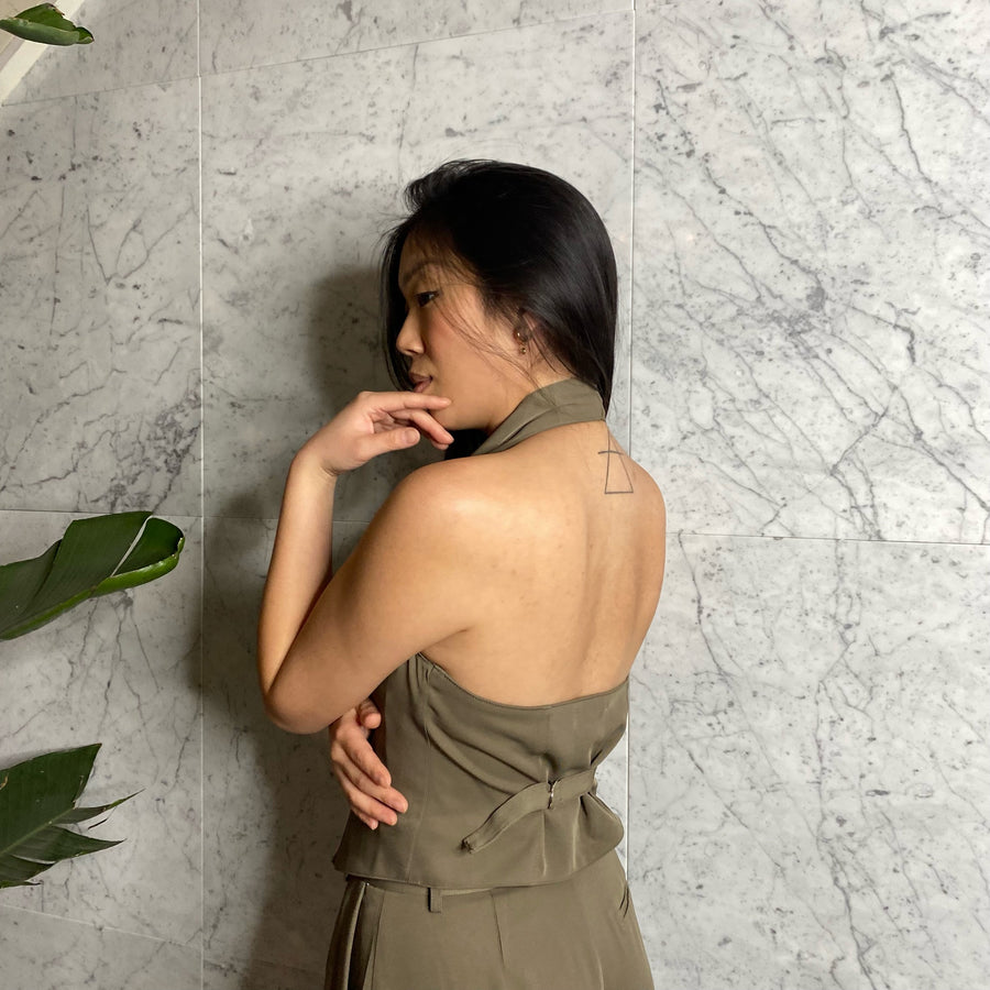MATEO Halter Vest