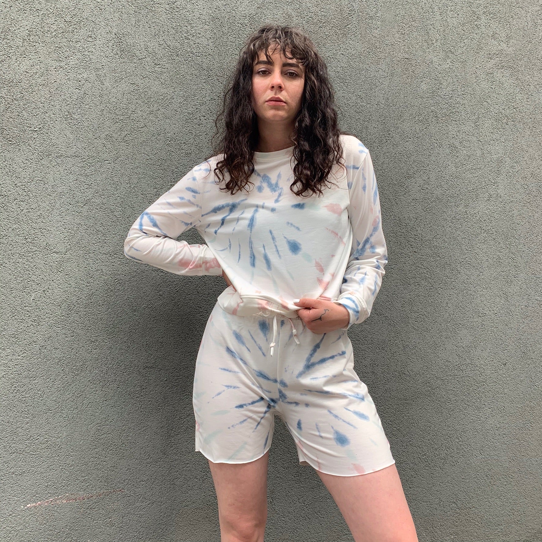 HAPPY DAZE Sweatshirt