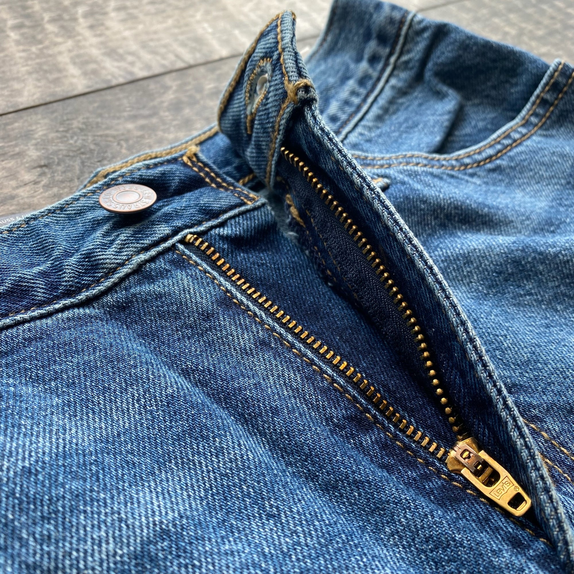 LEVI&#39;S 80S MOM Shorts