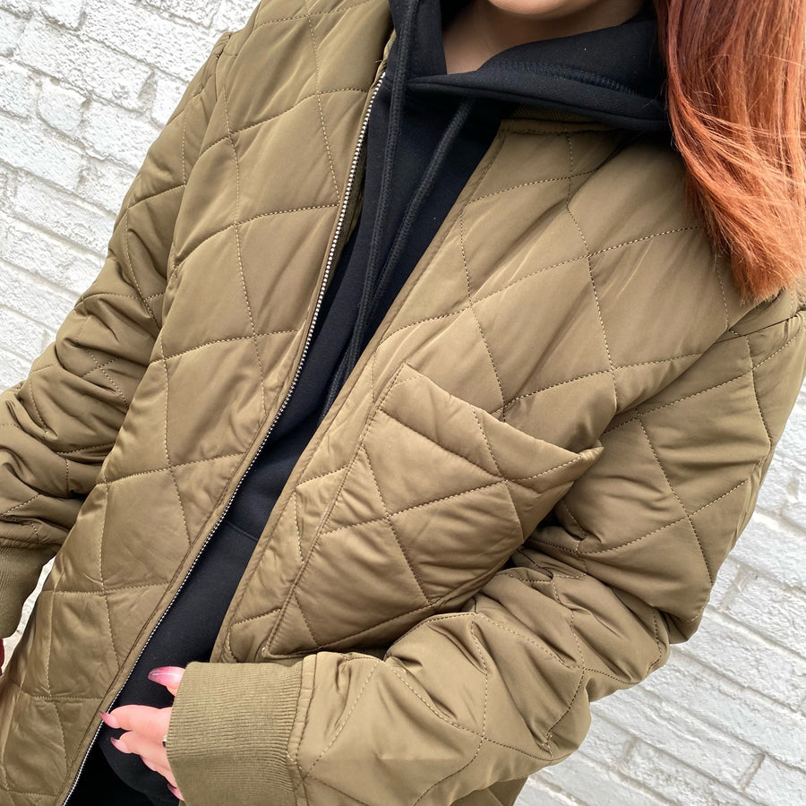 QUINN Oversized Quilted Jacket