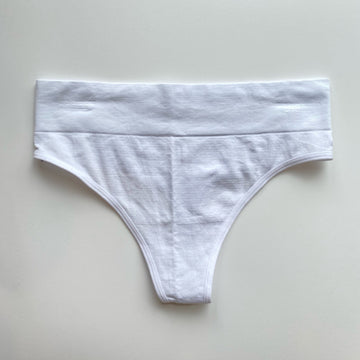 Seamless Thong Panty