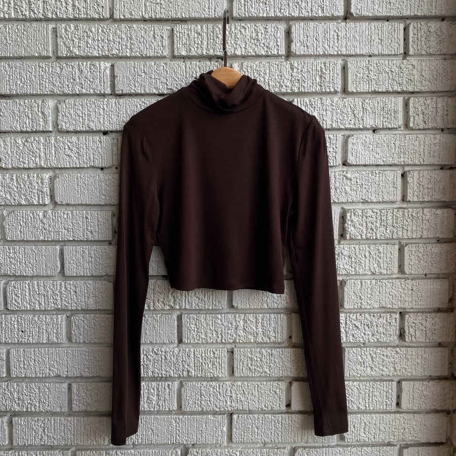 MARGEY Crop Turtleneck