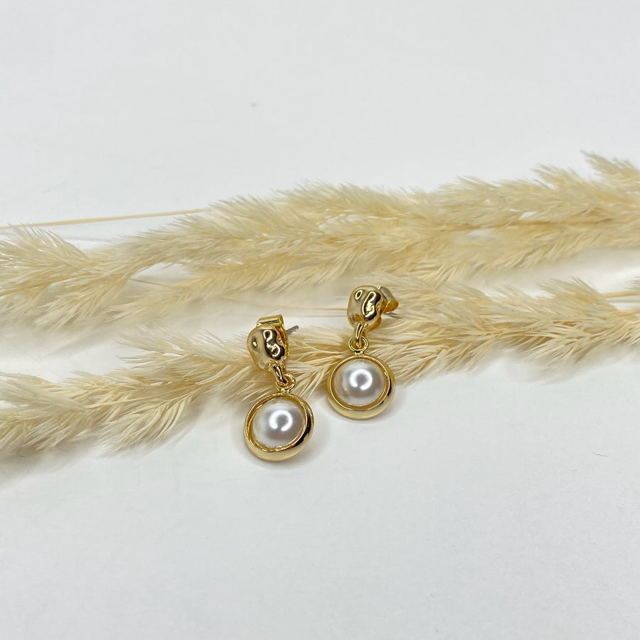 SAHANA Pearl Earrings