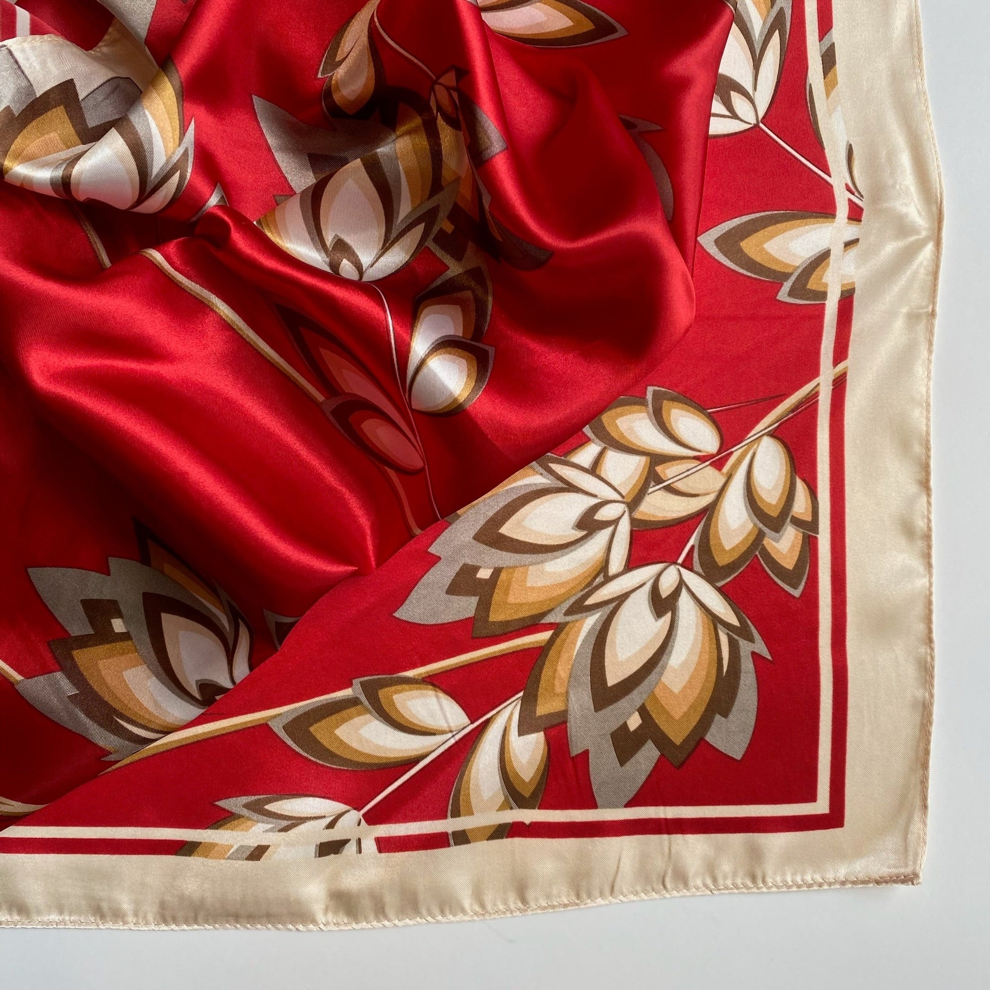 LILLIANA Floral Scarf