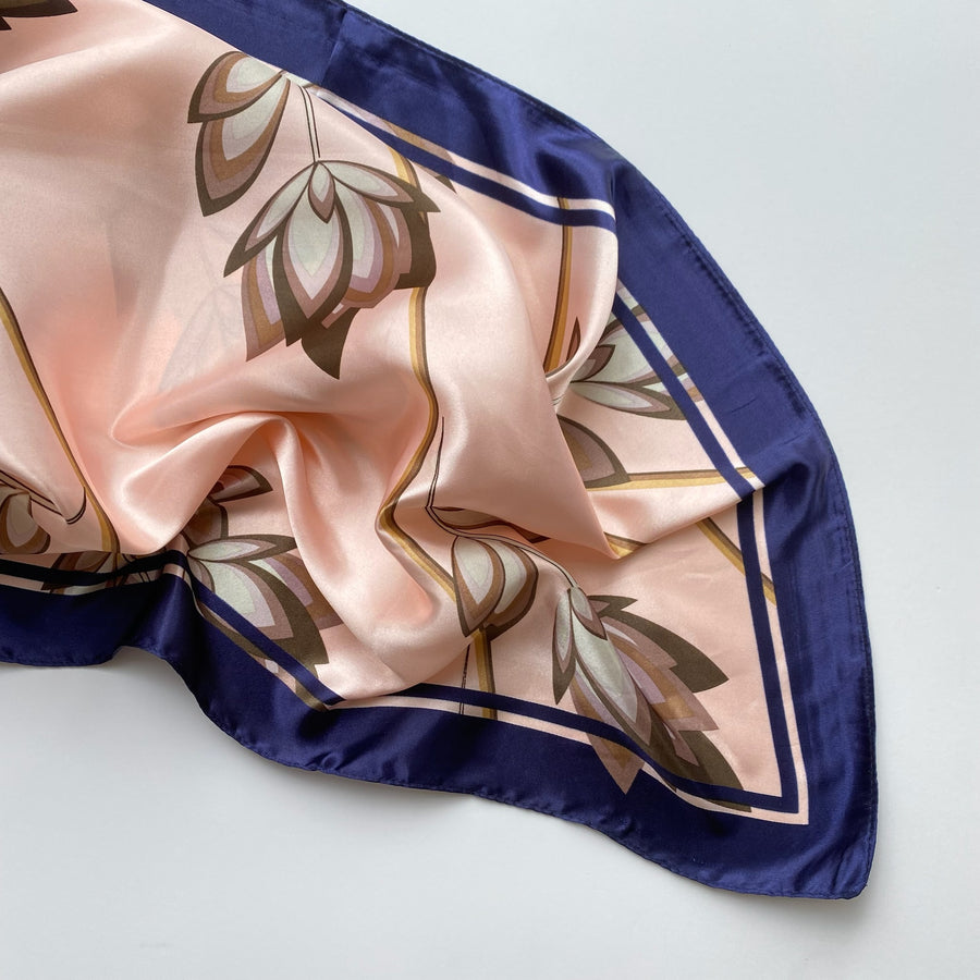 LILLIANA Floral Scarf