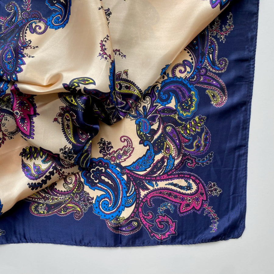 NAIROBI Paisley Print Scarf