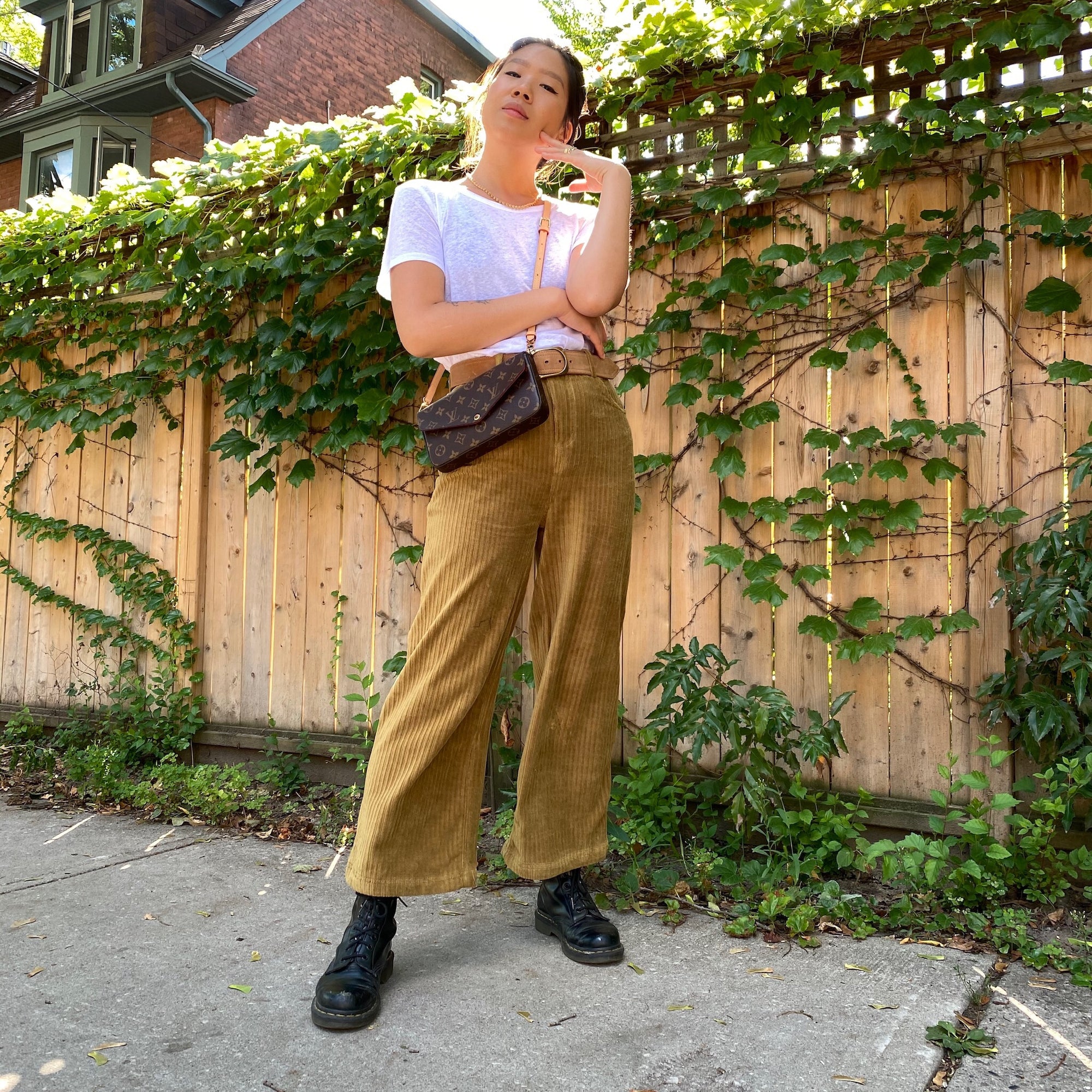 REMI High Waist Corduroy Pant