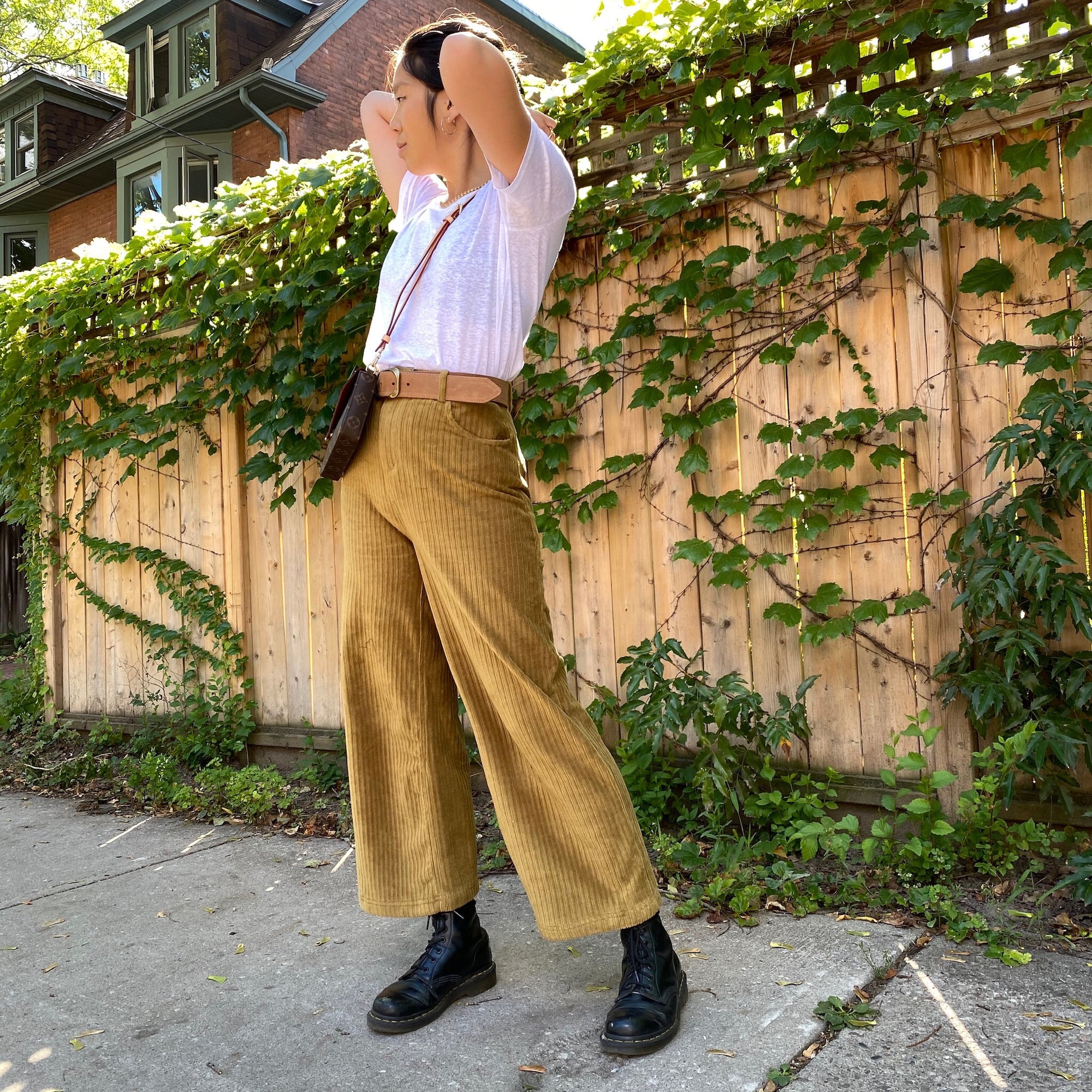 REMI High Waist Corduroy Pant