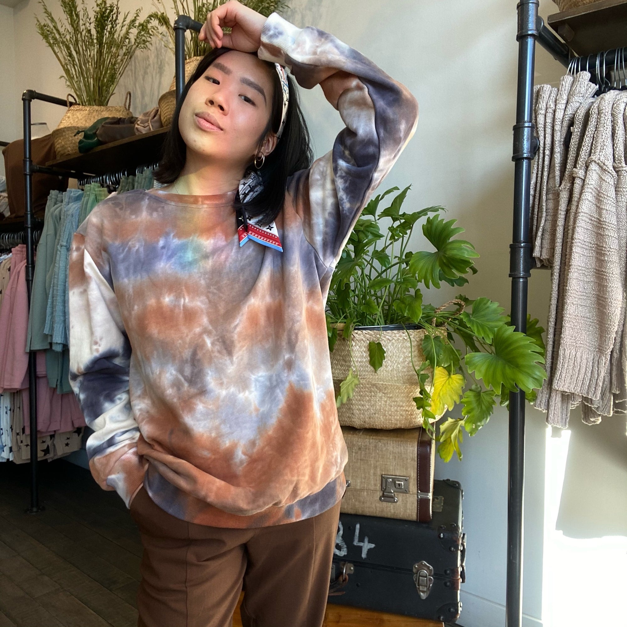 BENNY Tie Dye Crewneck Sweatshirt